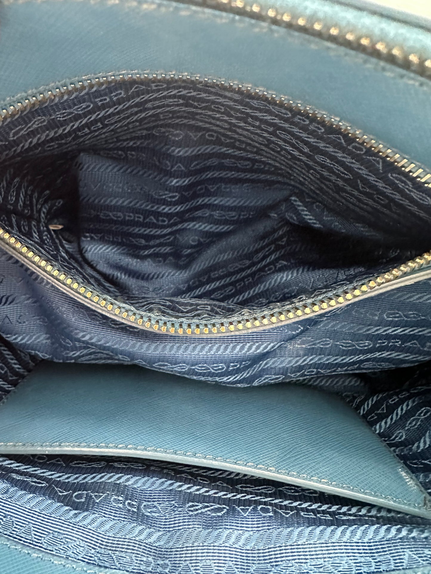 382953 - Prada Galleria Blu