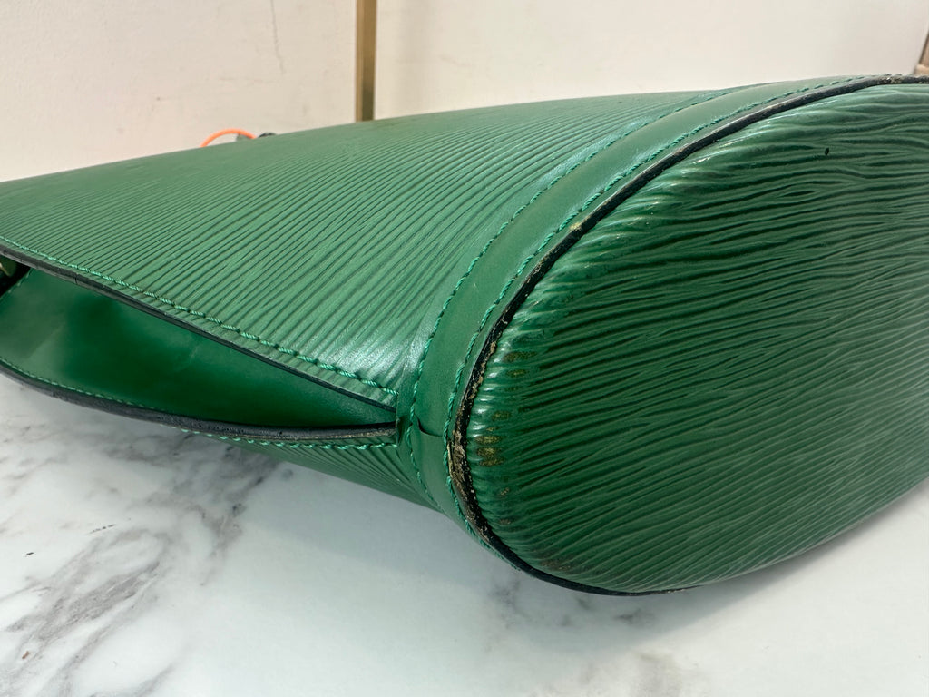 Louis Vuitton Green Epi Saint jacques