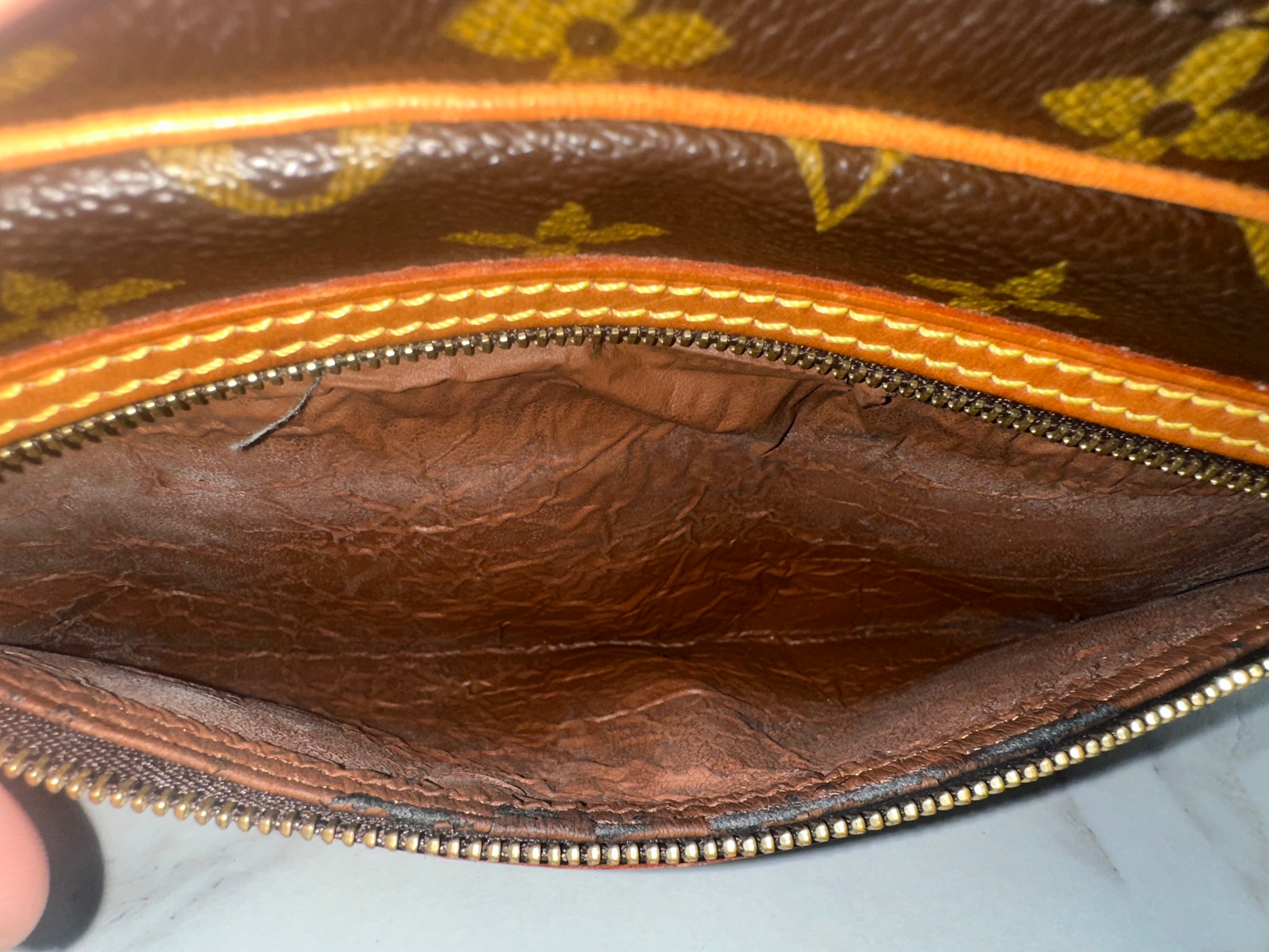 Louis Vuitton Dragonne GM