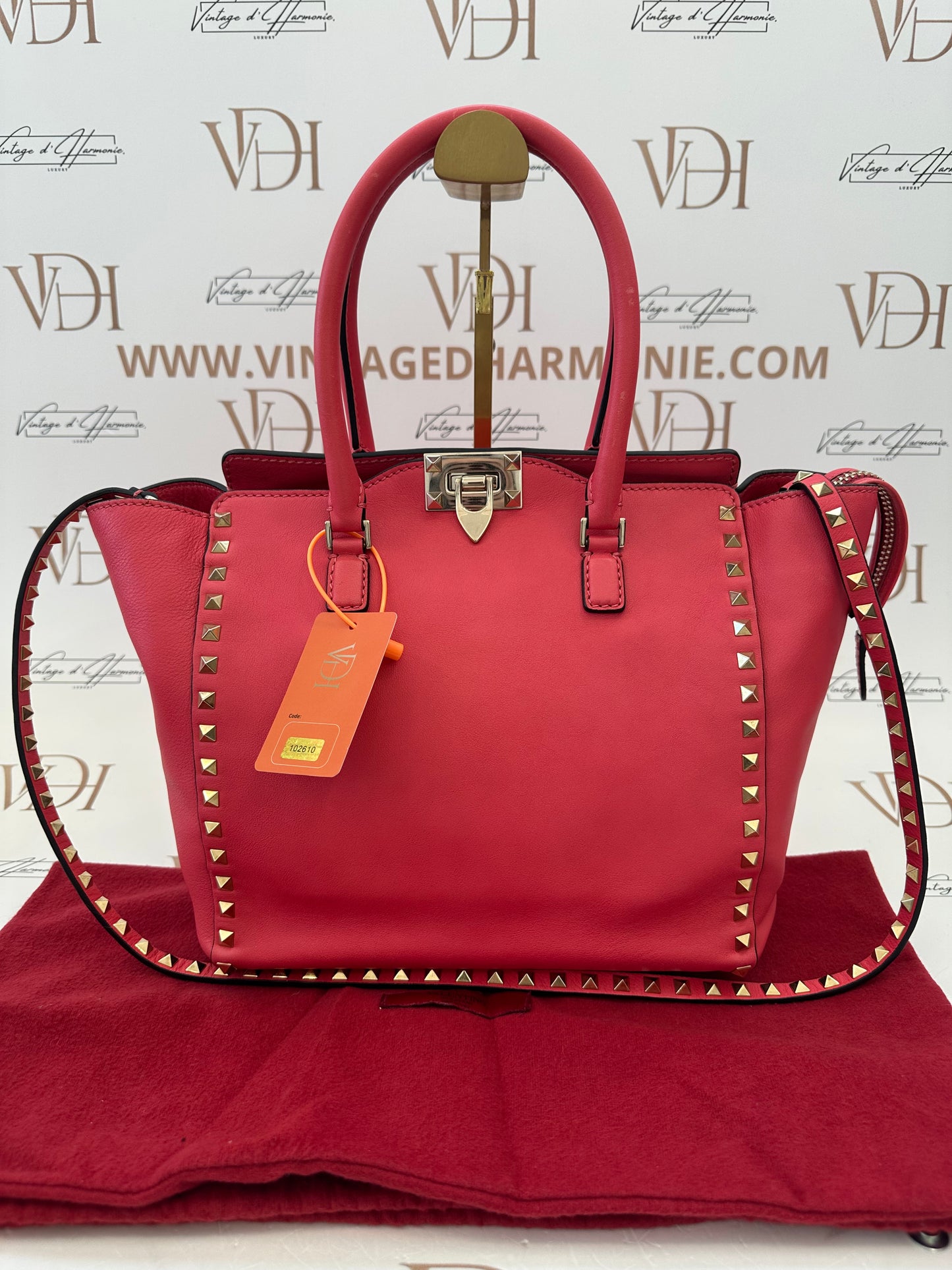 102610 - Valentino Rockstud