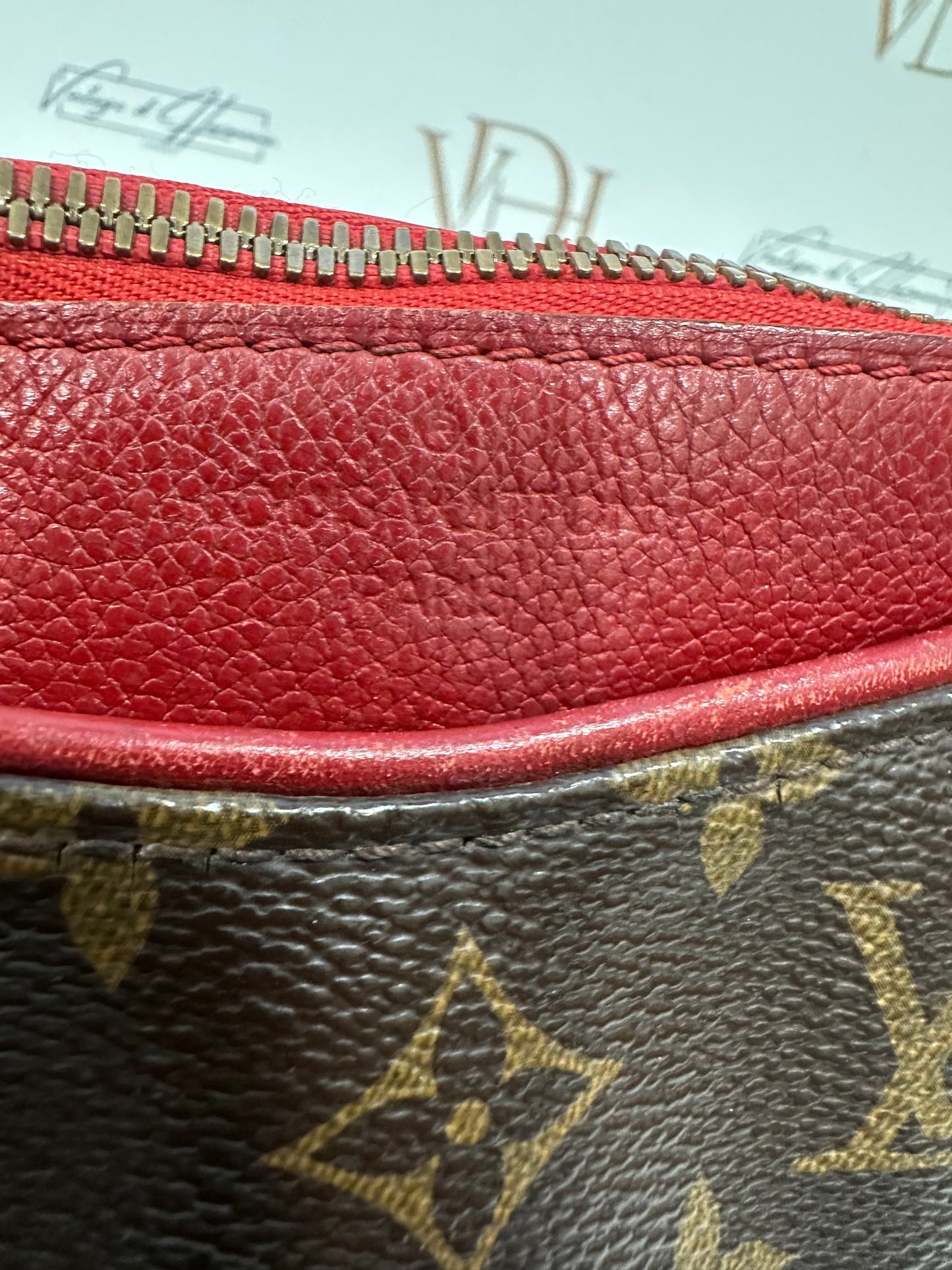 382945 -  - Louis Vuitton Pallas