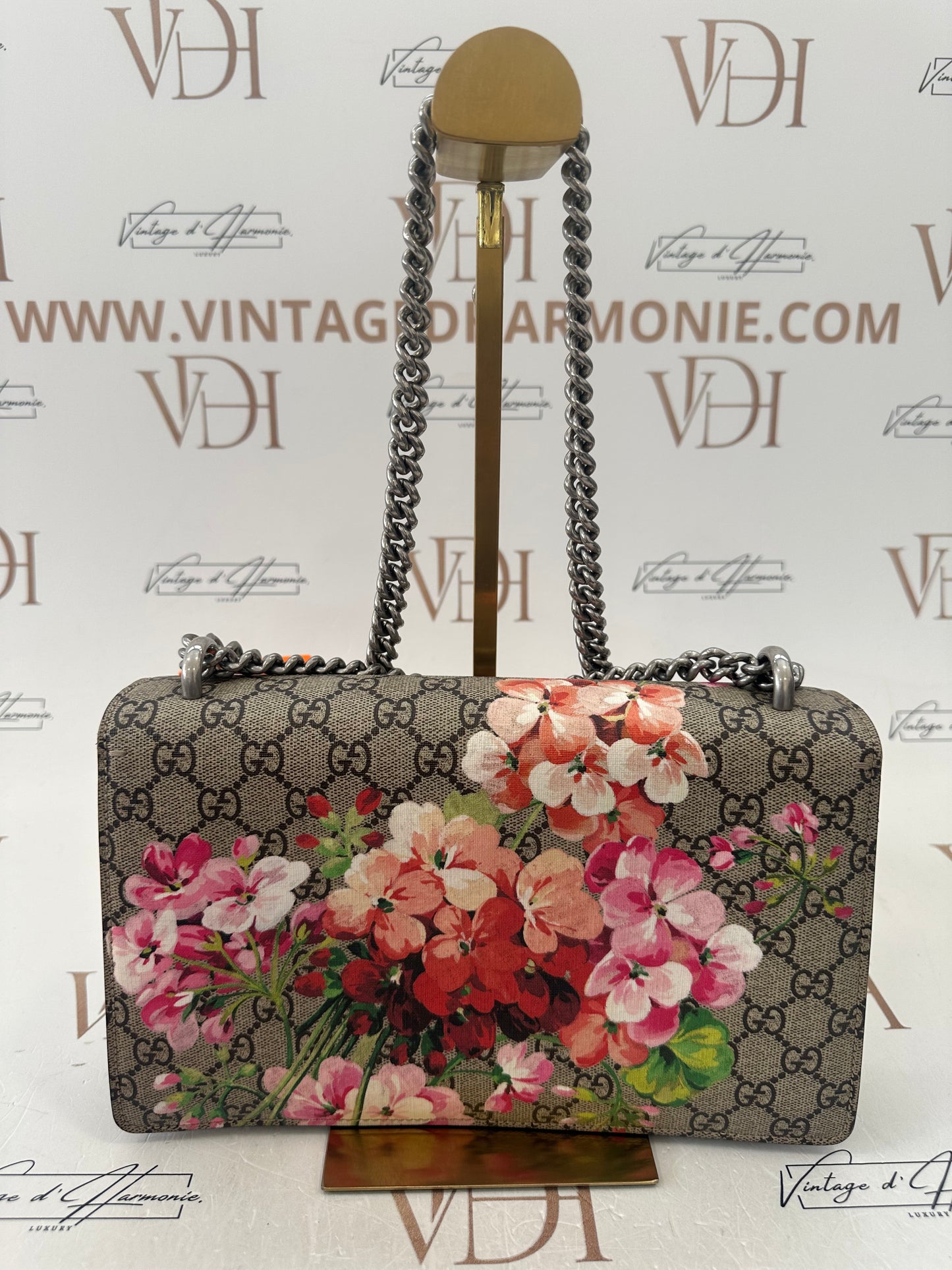 383002 - Gucci Dionysus