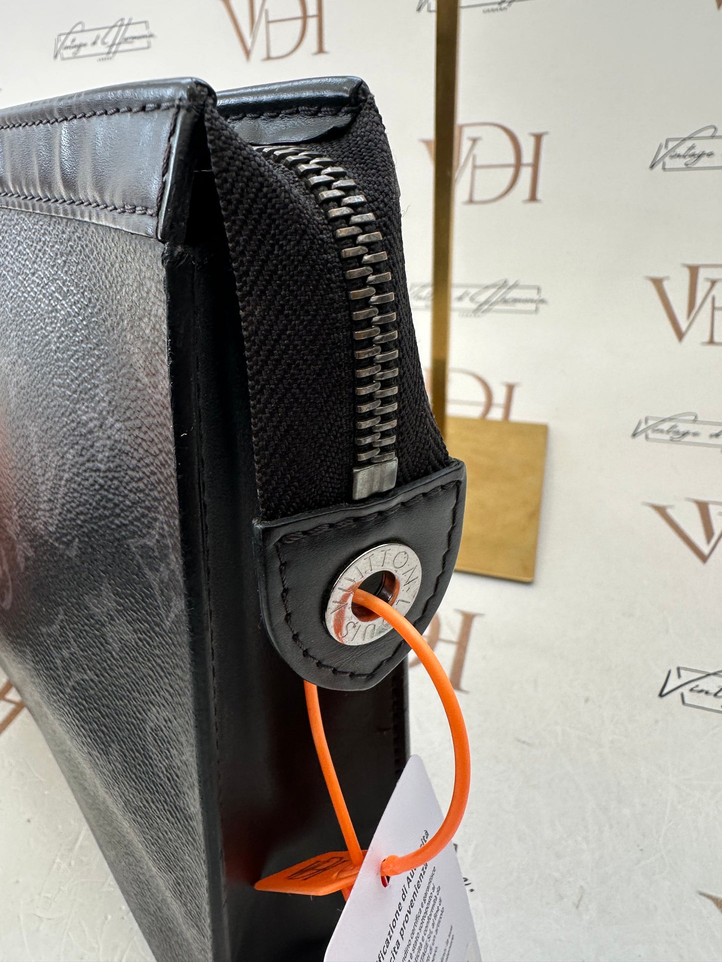 382852 - Louis Vuitton Voyage