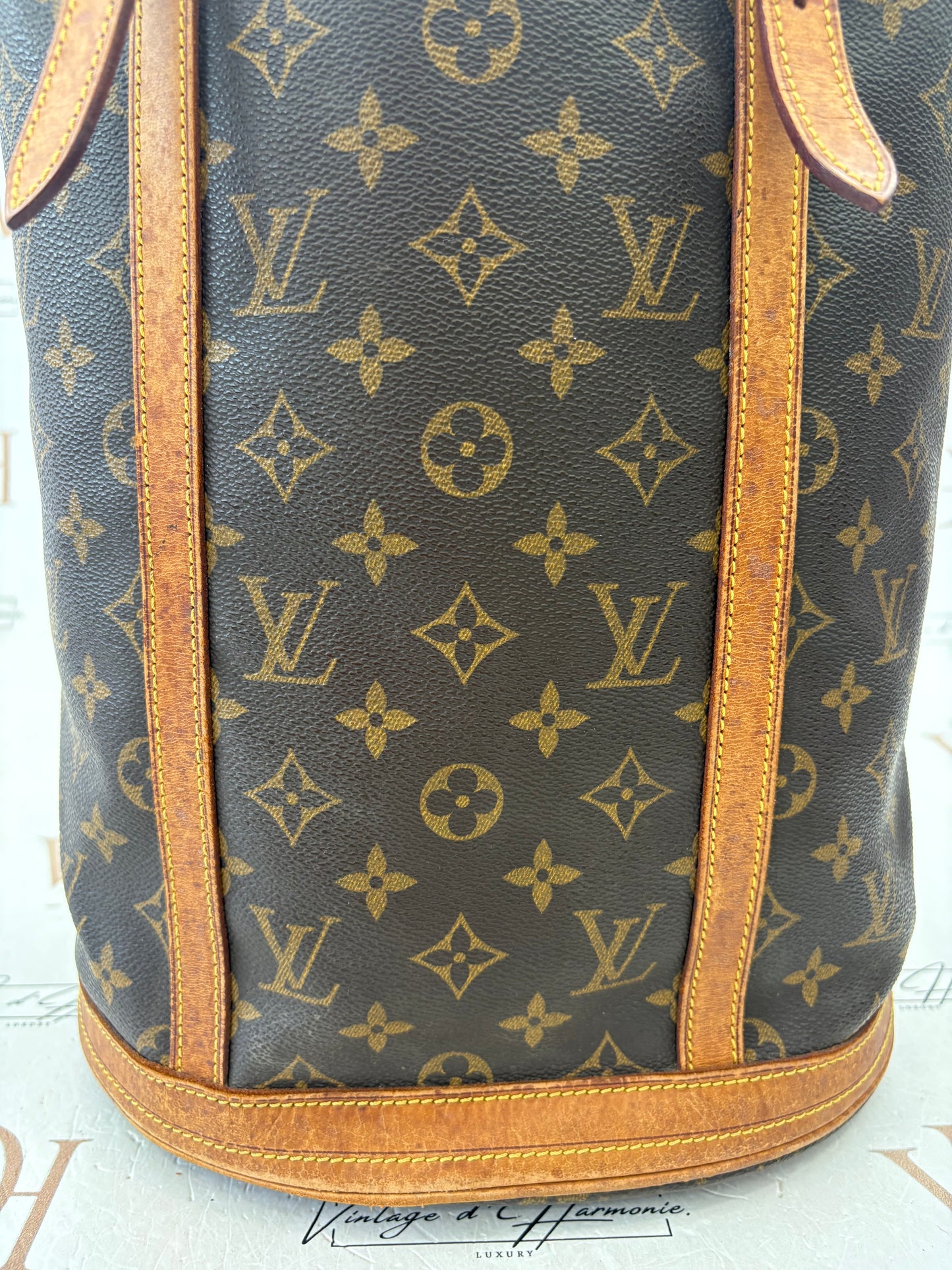 018539 - Louis Vuitton Bucket GM