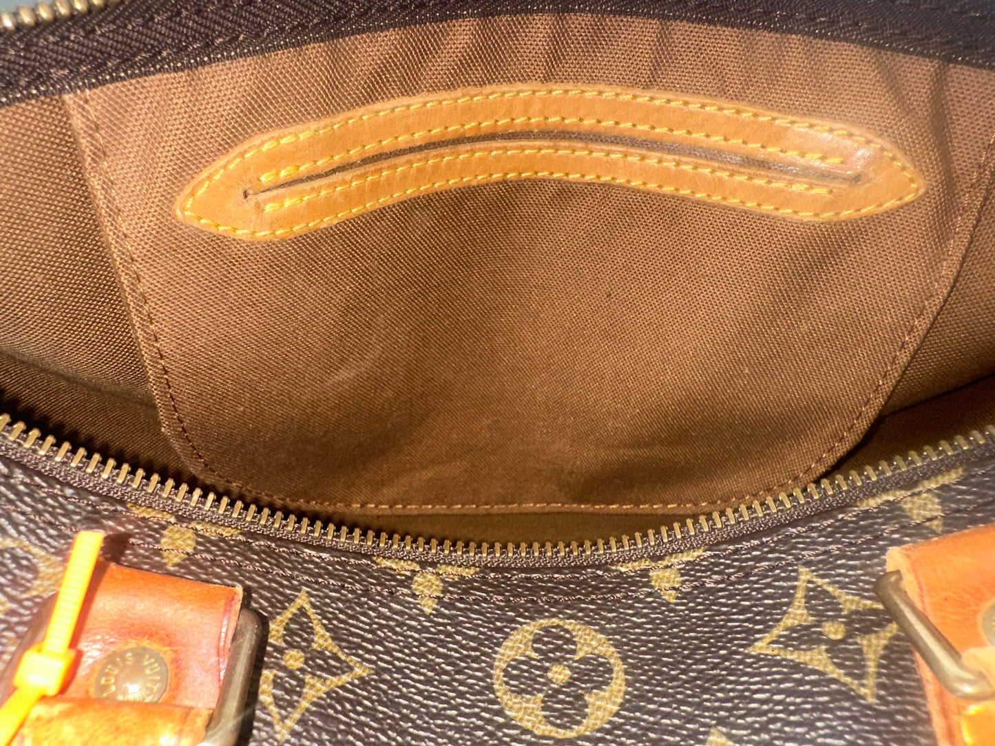 Louis Vuitton Speedy 30