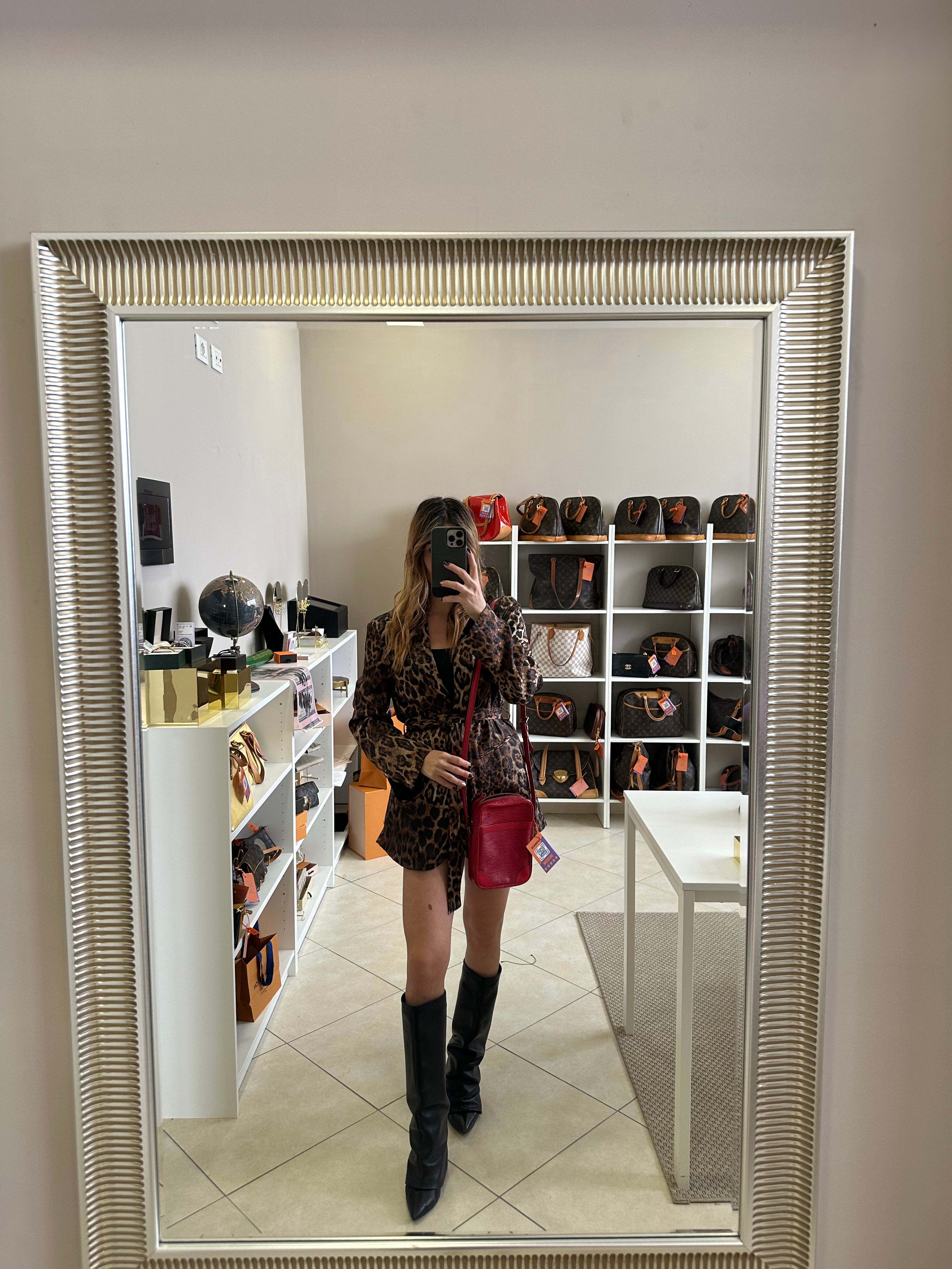 Louis Vuitton Epi Danube