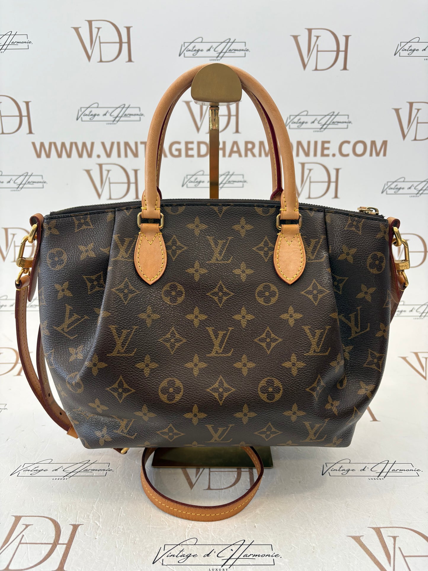 383325 - Louis Vuitton Turenne