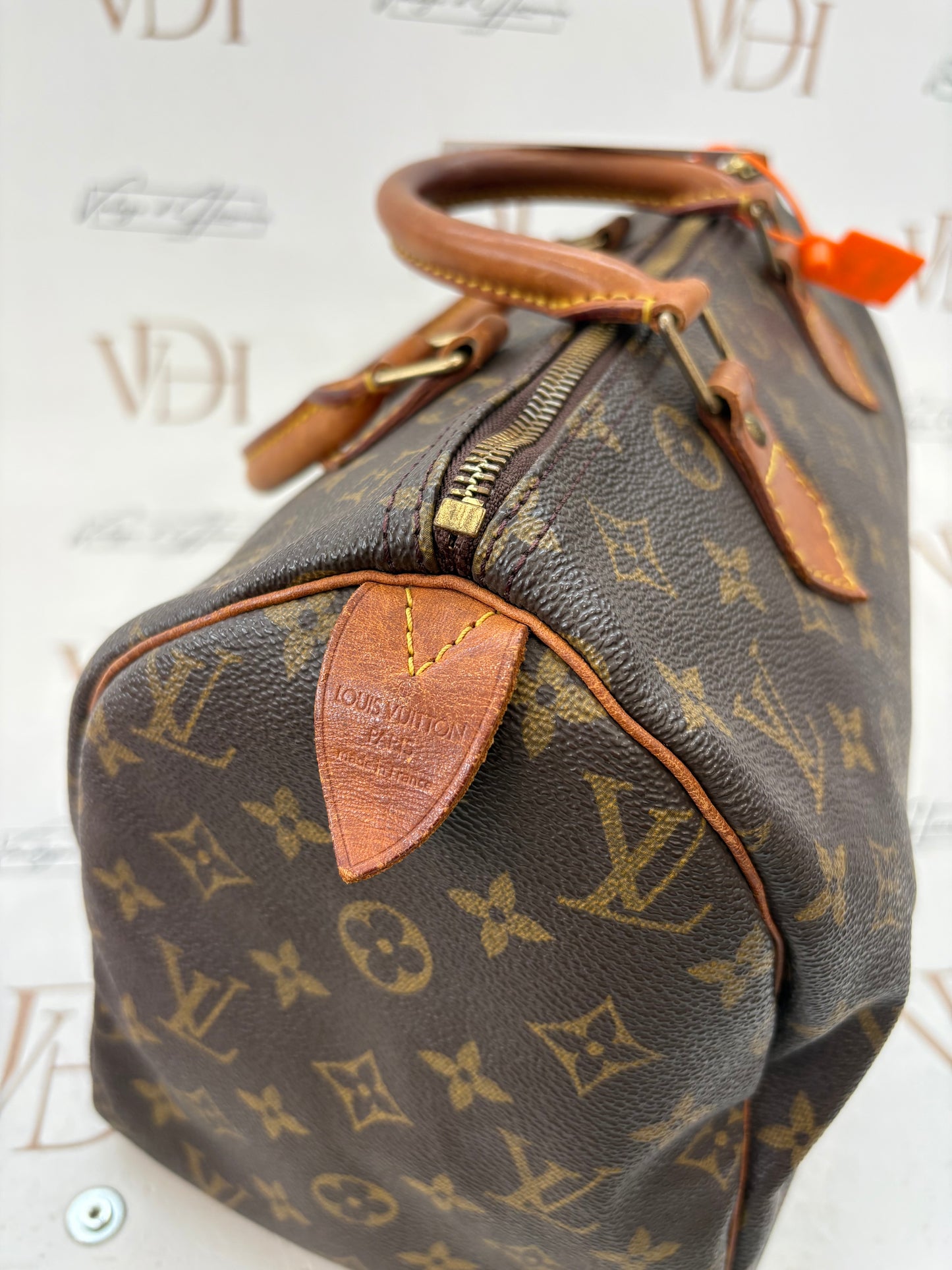 018744 - Louis Vuitton Speedy 30