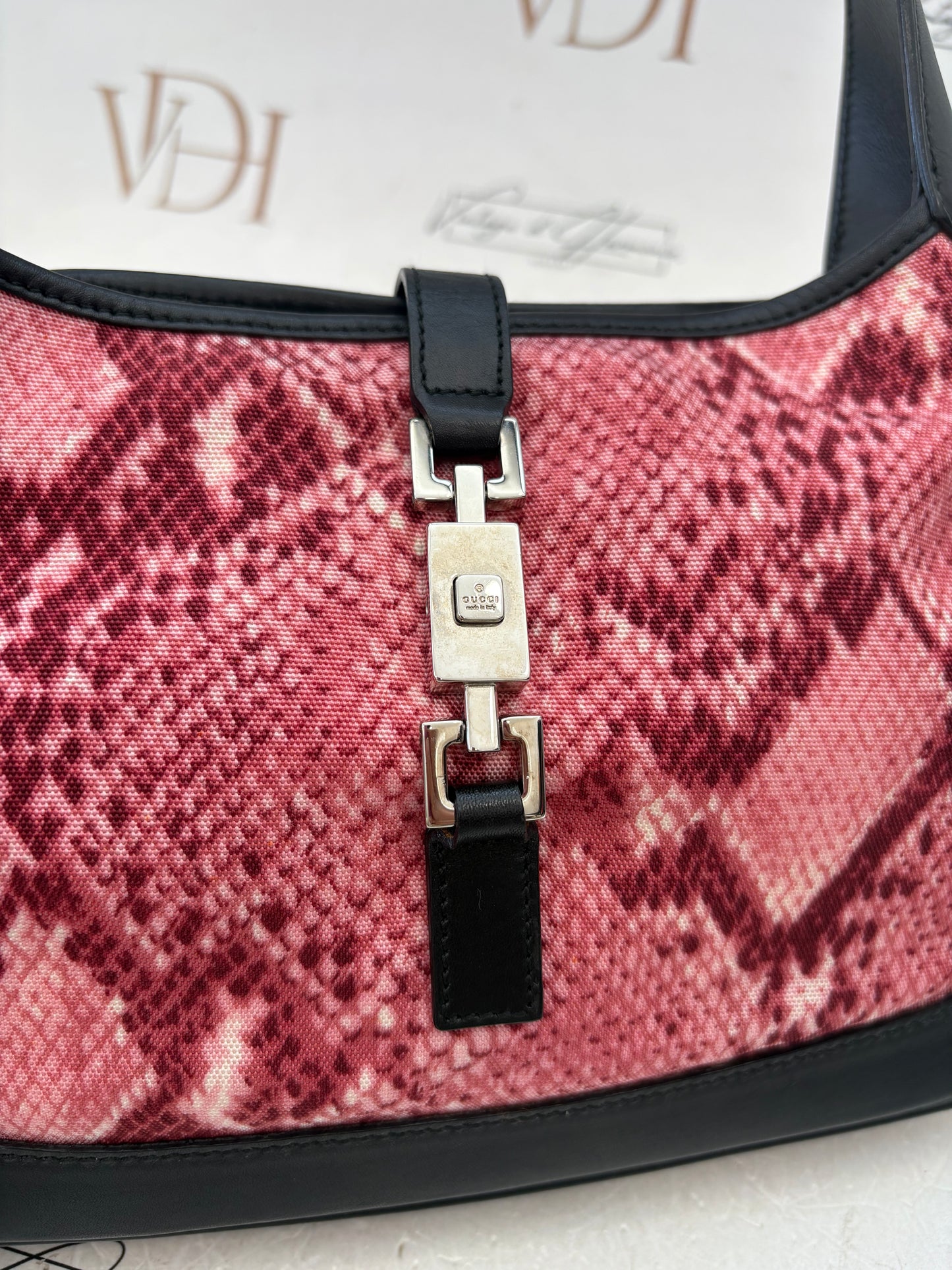 018665 - Gucci Pink Black Jackie