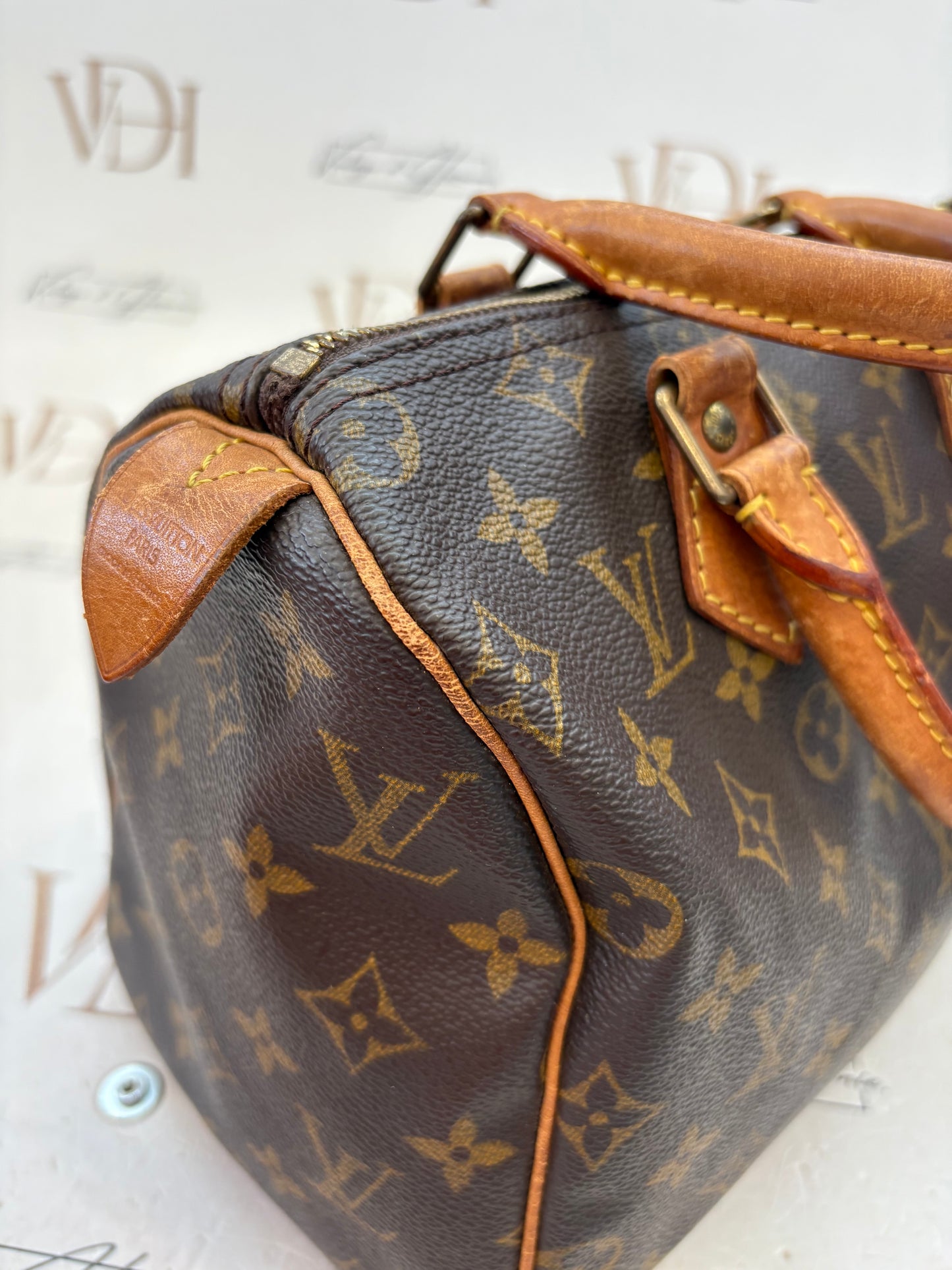 018249 - Louis Vuitton Speedy 25