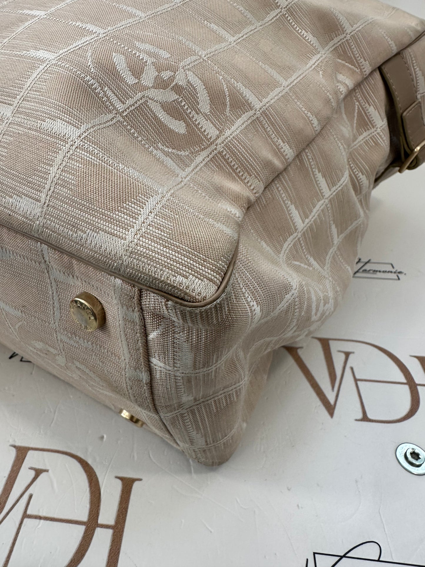 017762 - Chanel Beige Jacquard Nylon