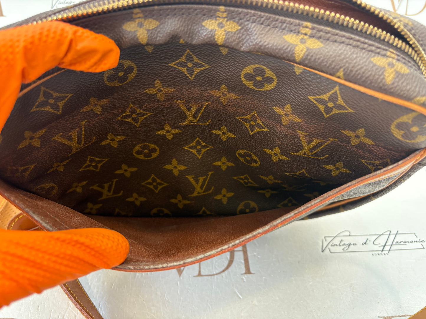 018951 - Louis Vuitton Jeune Fille GM