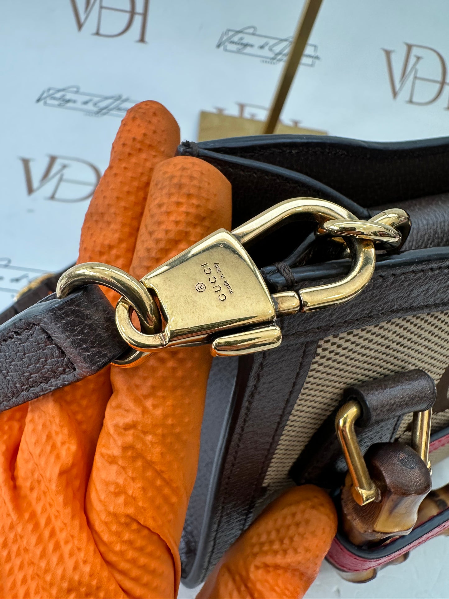 383008 - Gucci Diana
