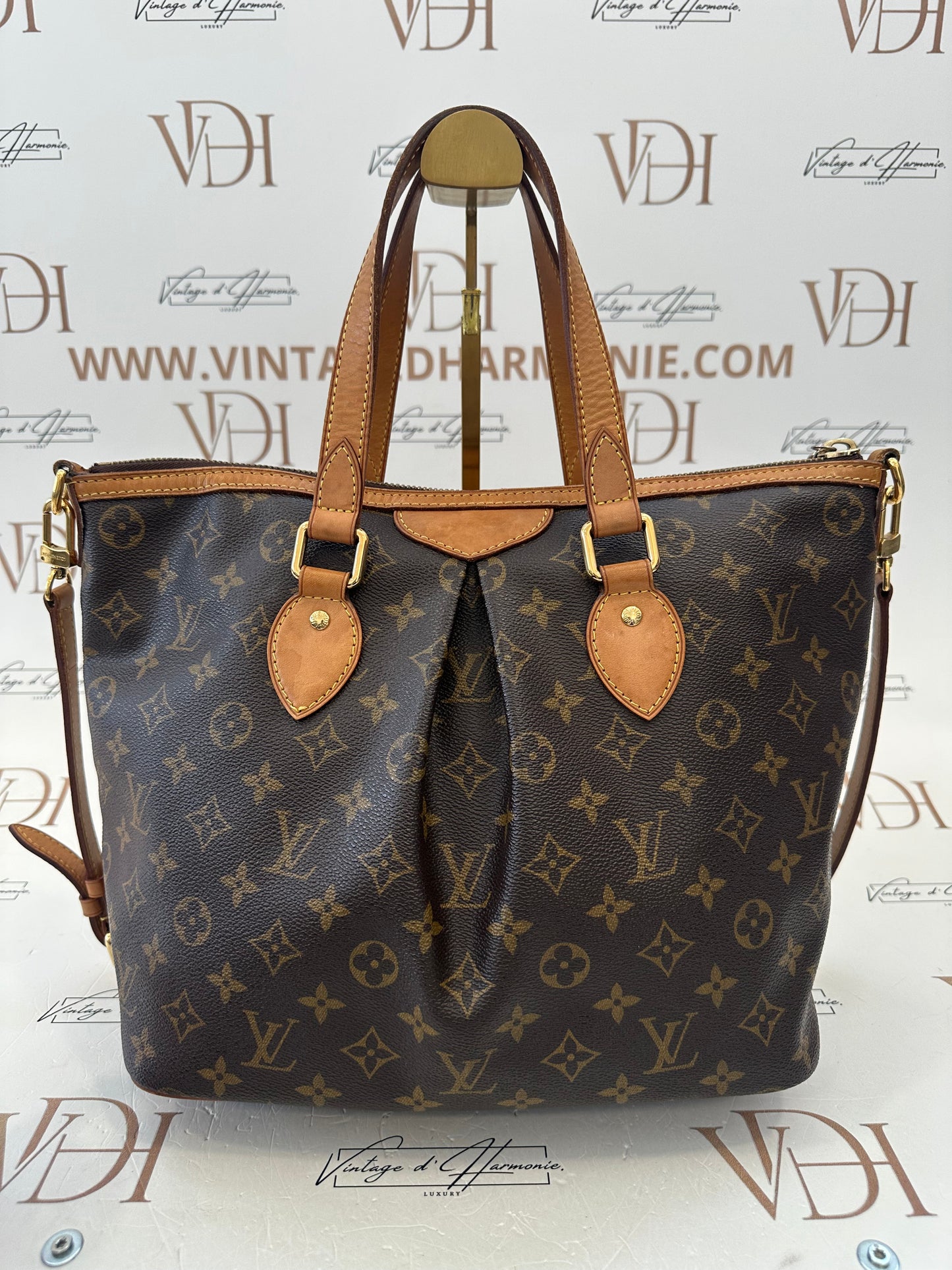 382573 - Louis Vuitton Palermo