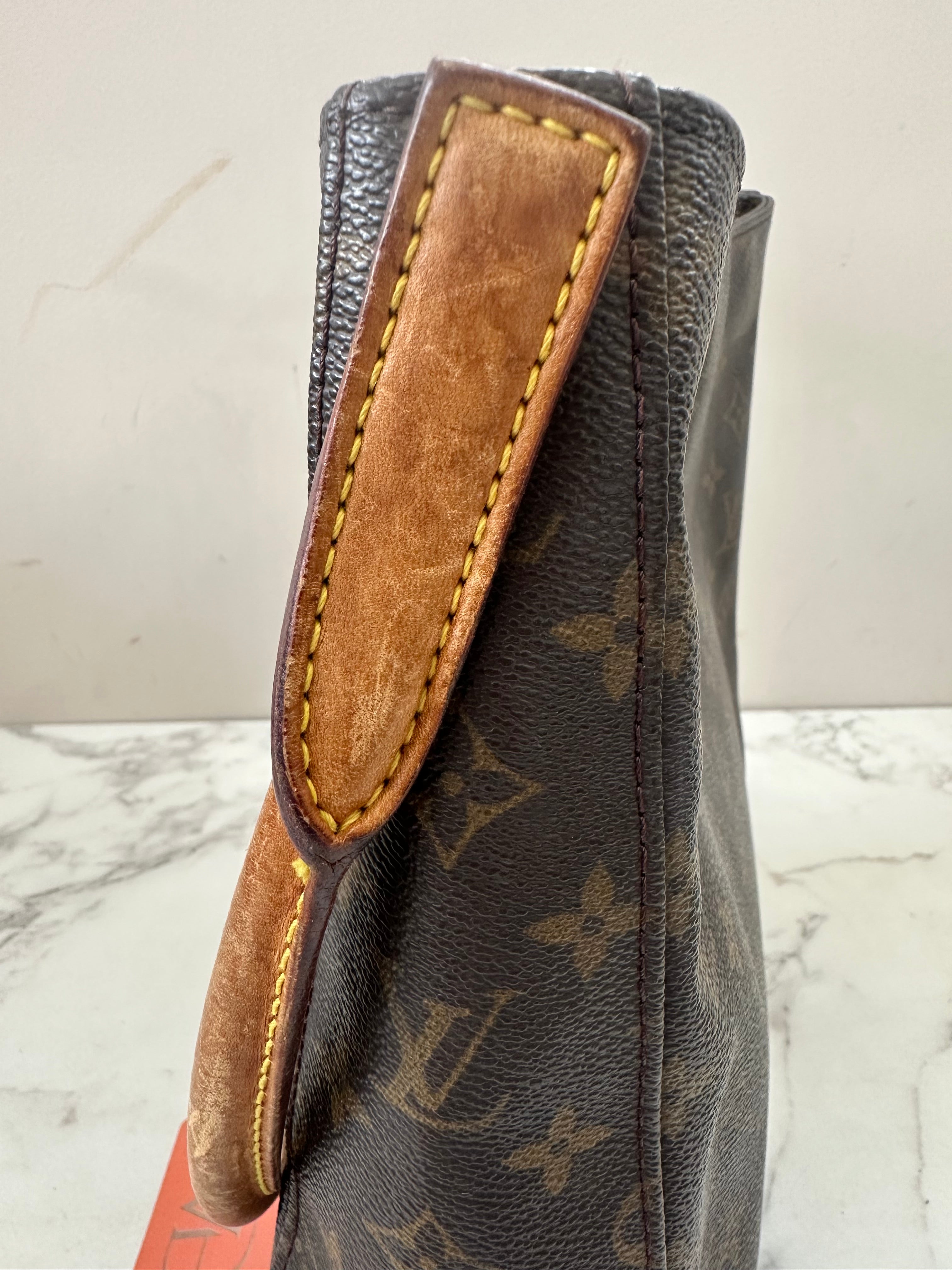 Louis Vuitton Looping GM