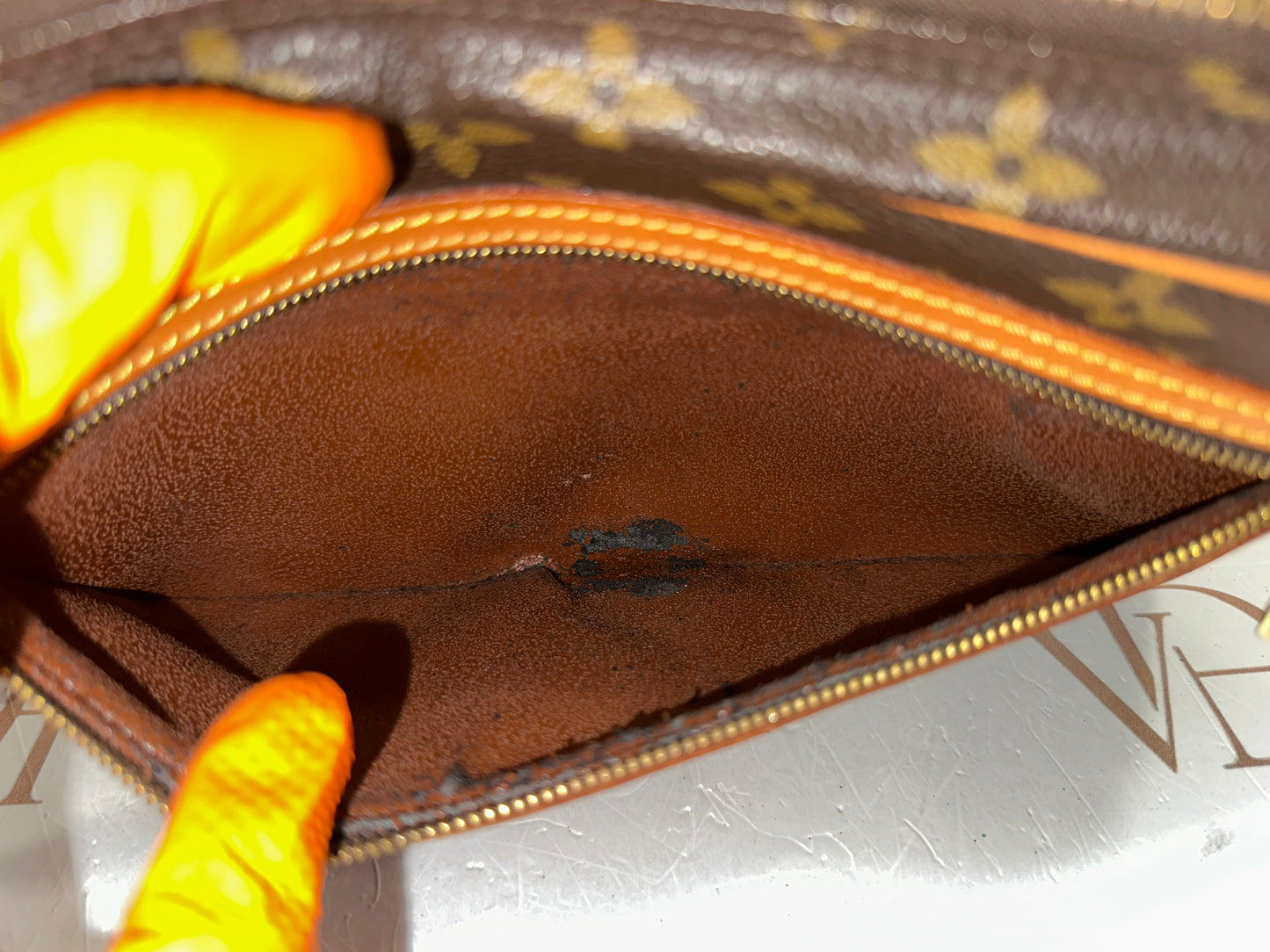 016865 - Louis Vuitton Saint German 27