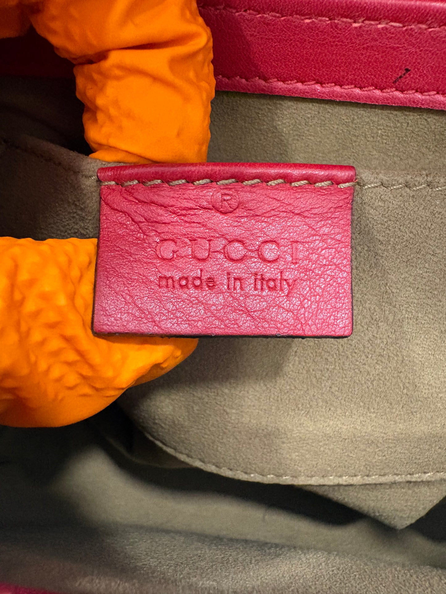 383228 - Gucci Padlock
