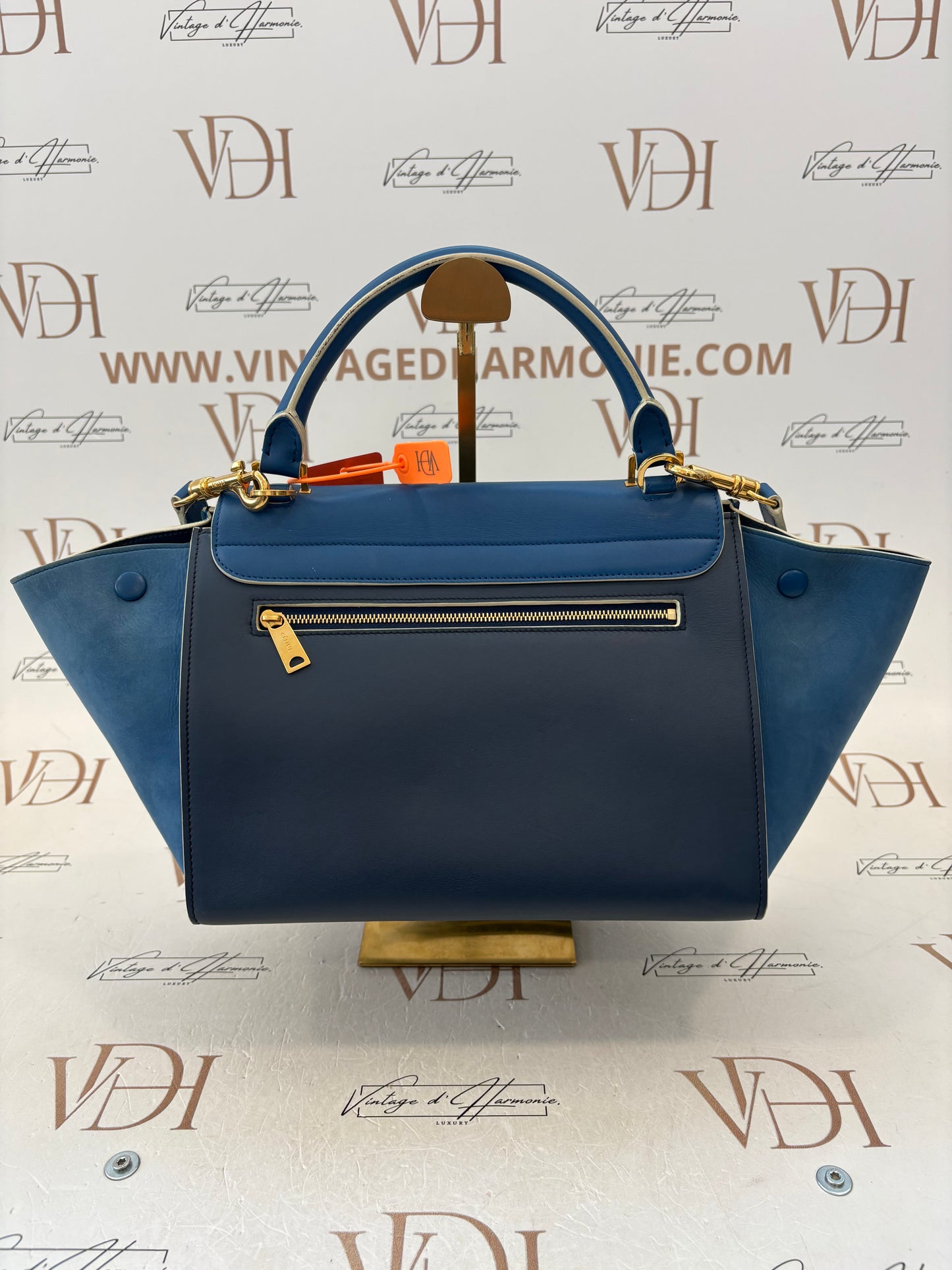383707 - Céline Trapeze