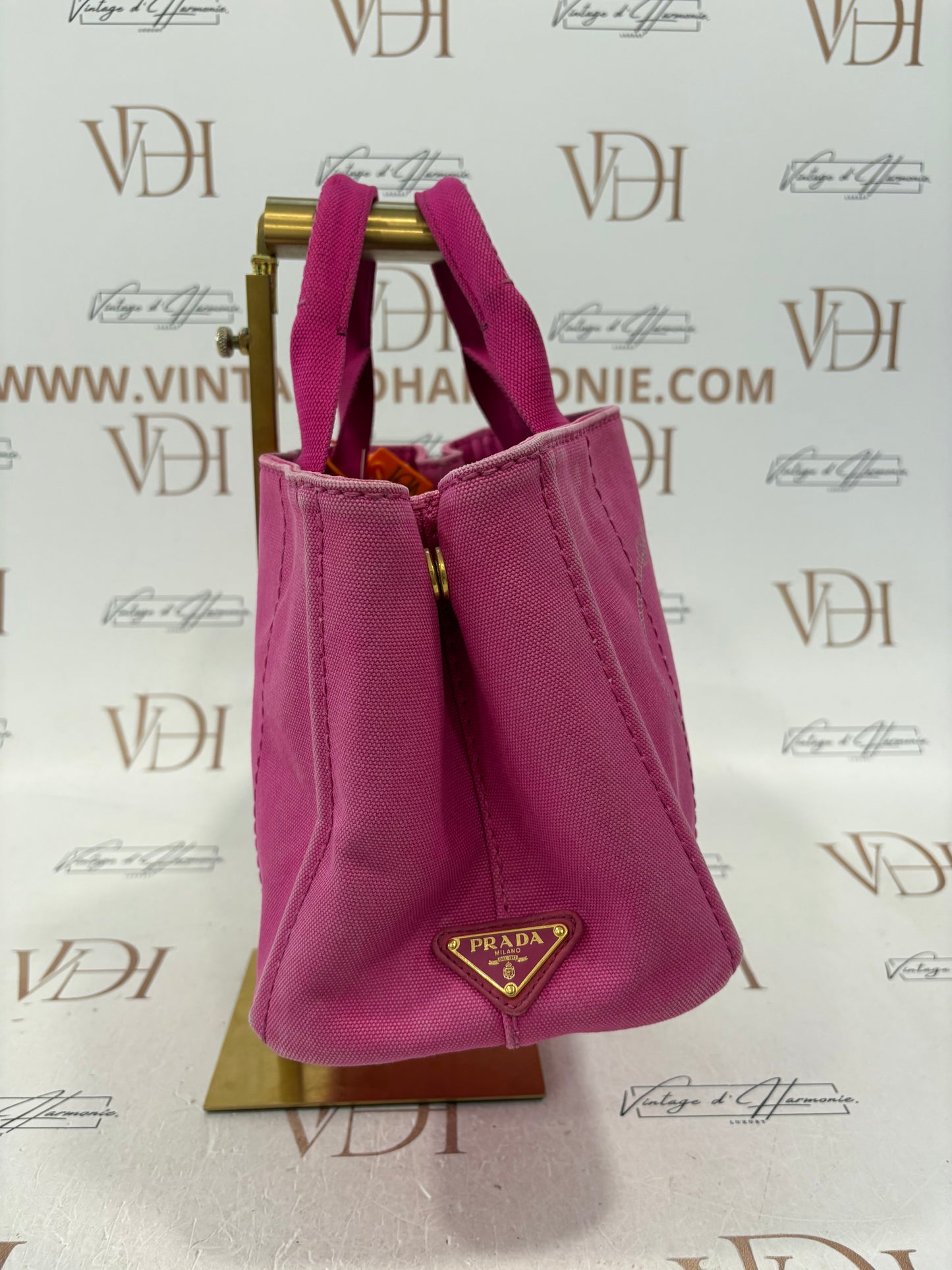 018335 - Prada Canapa