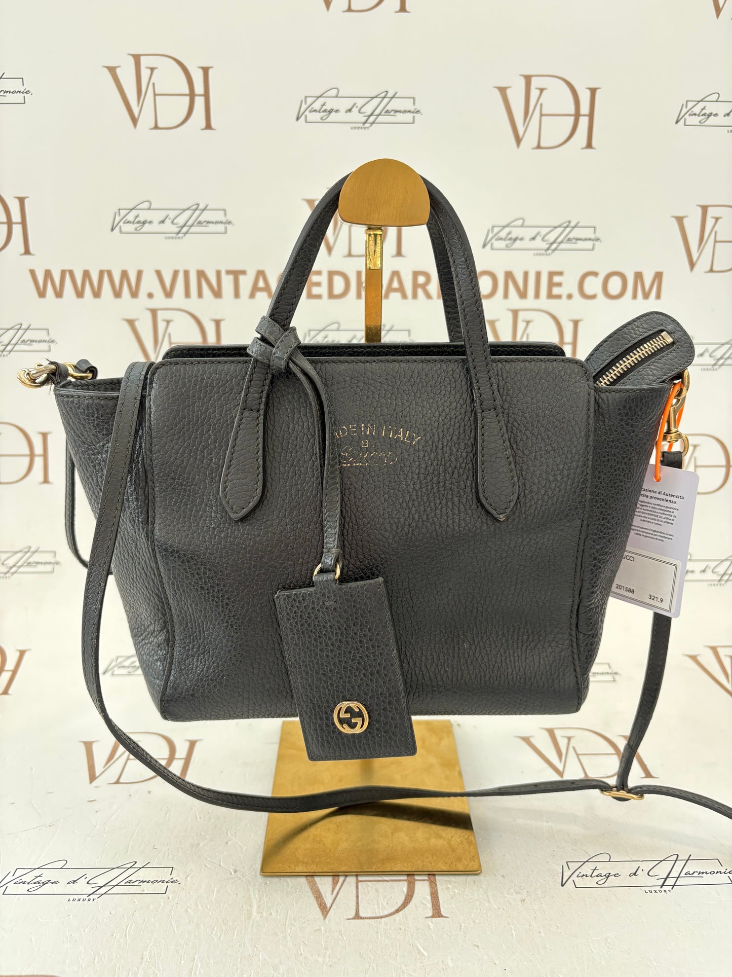 201588 - Gucci Black