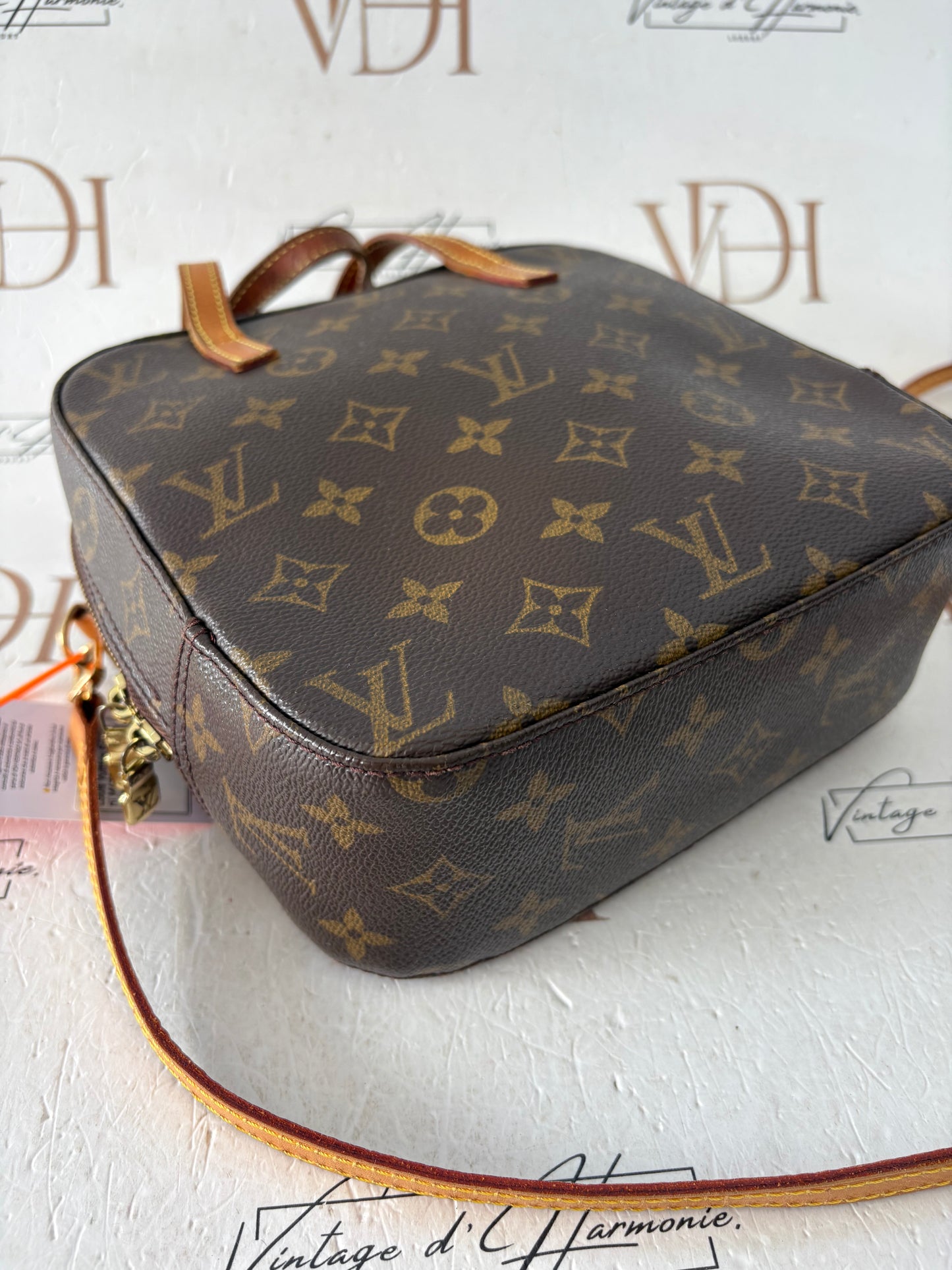 017065 - Louis Vuitton Spontini