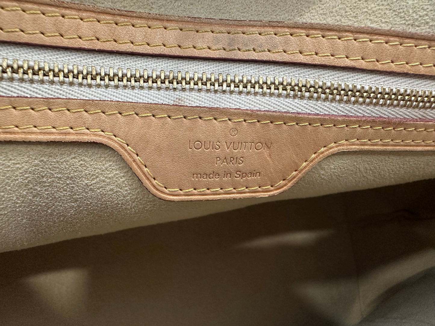 017921 - Louis Vuitton Azur Hampstead PM