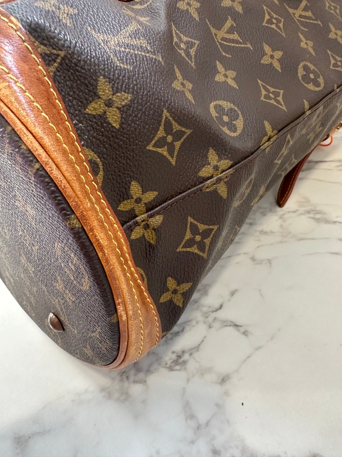 Louis Vuitton Bucket GM