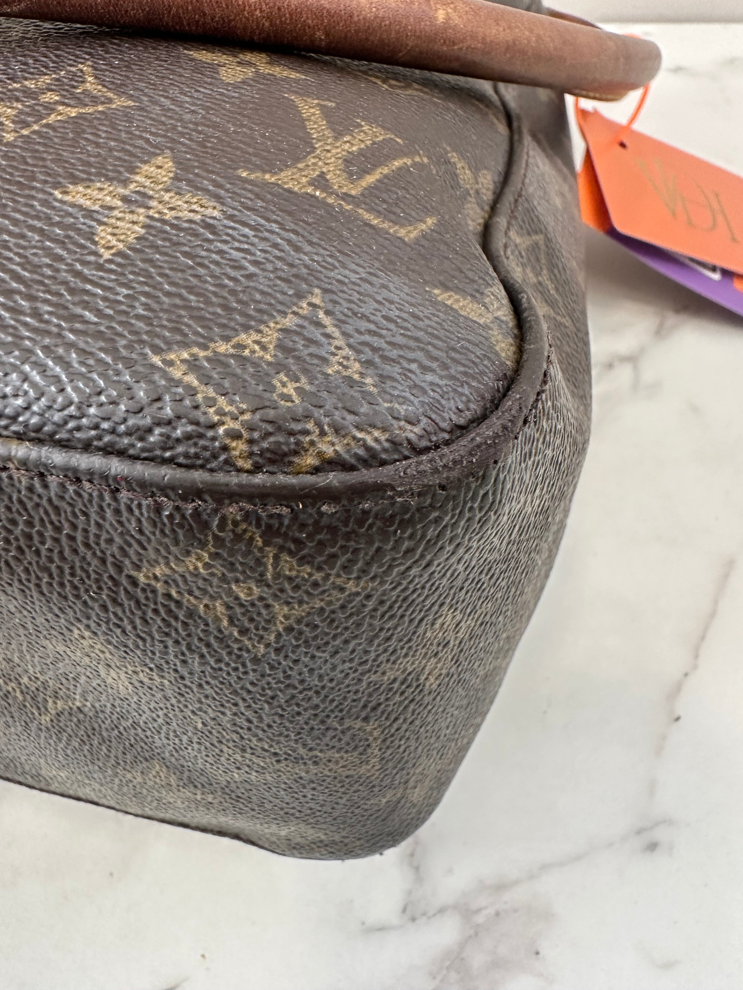 Louis Vuitton Looping GM