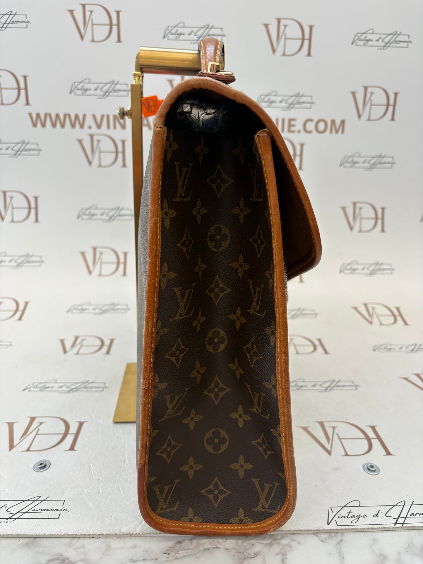 017677 - Louis Vuitton Beverly Business 43