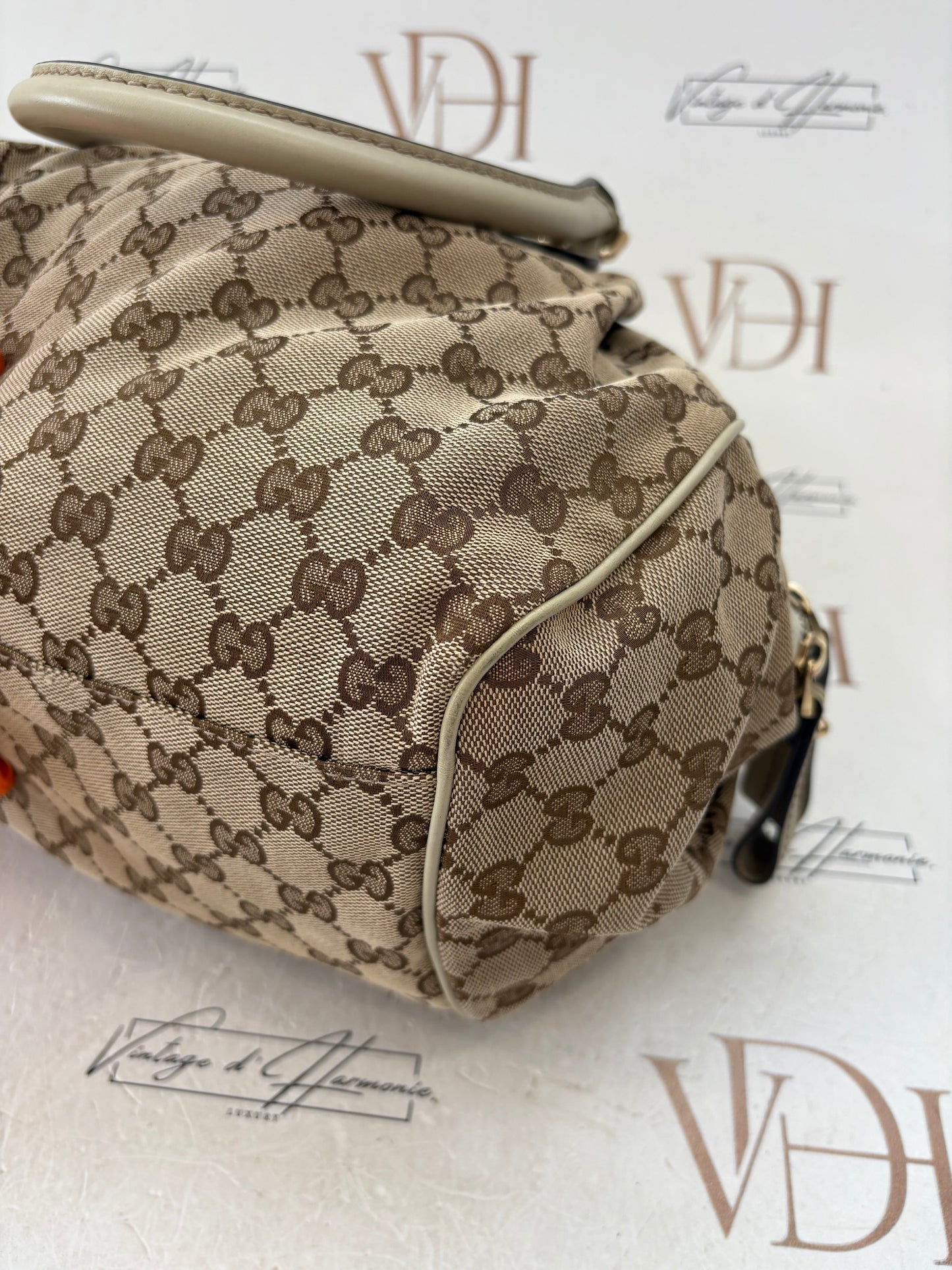 201052 - Gucci Sukey