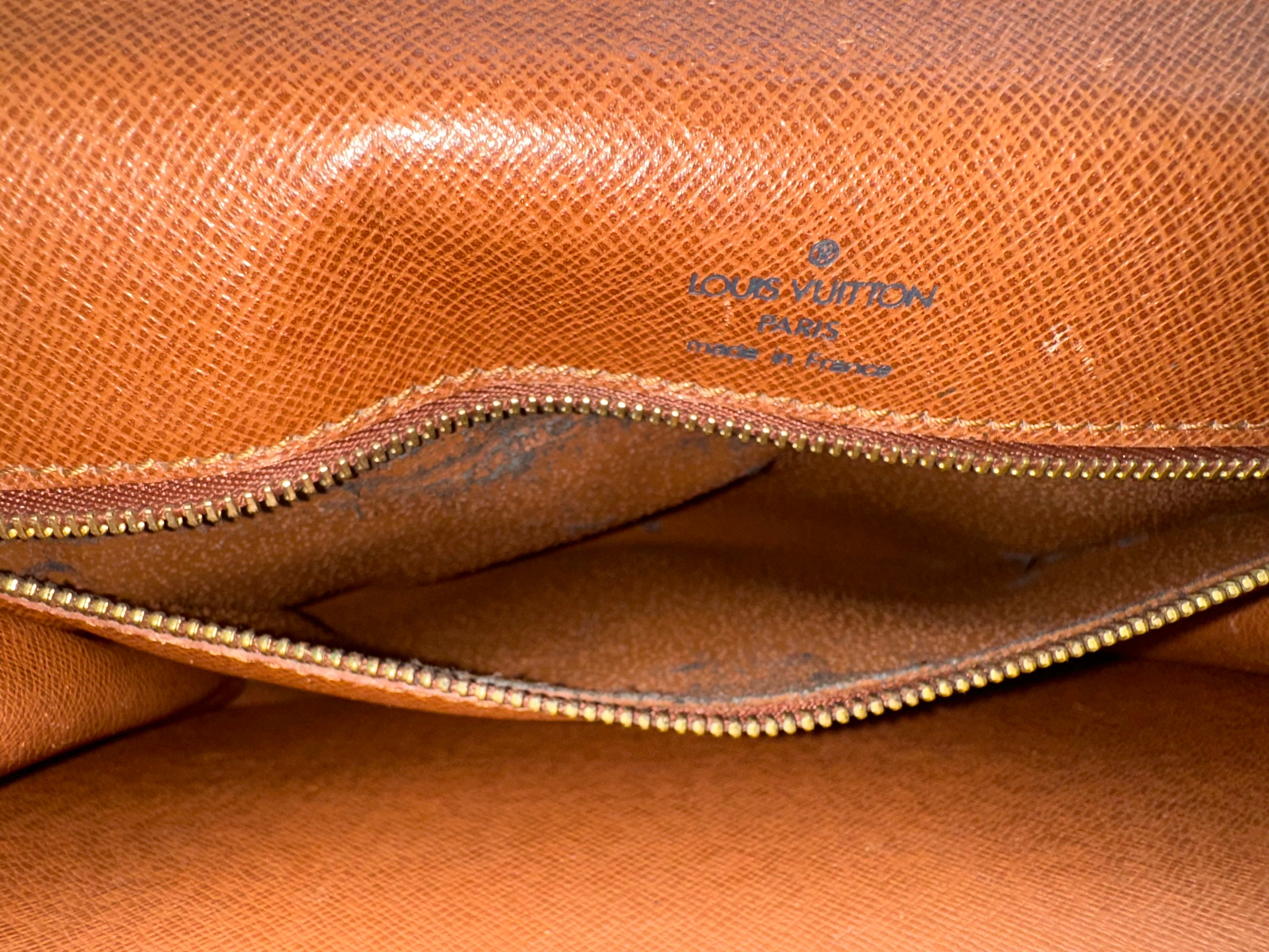 Louis Vuitton Monceau 28