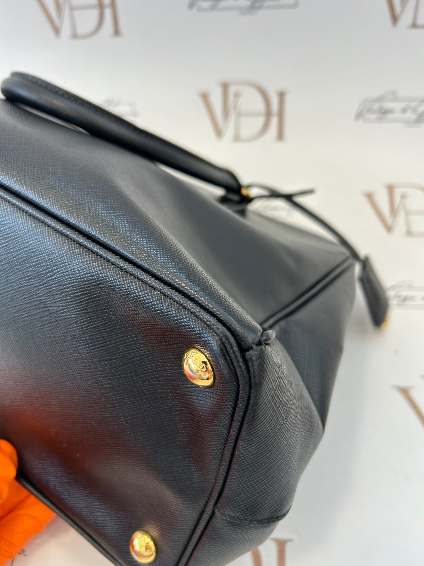 201752 - Prada Galleria