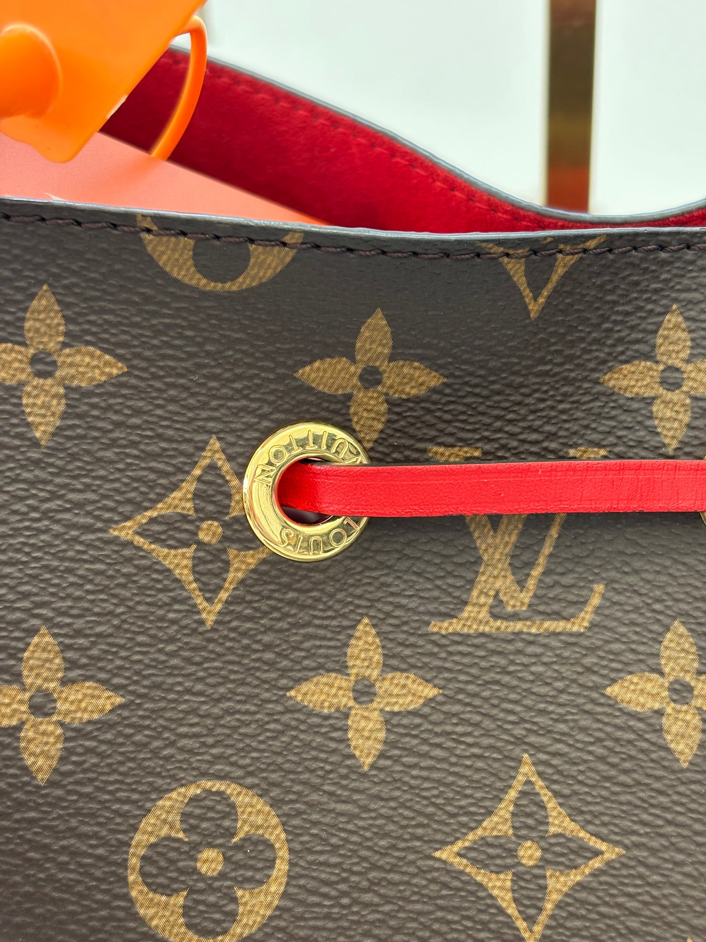201549 - Louis Vuitton Neo Noé