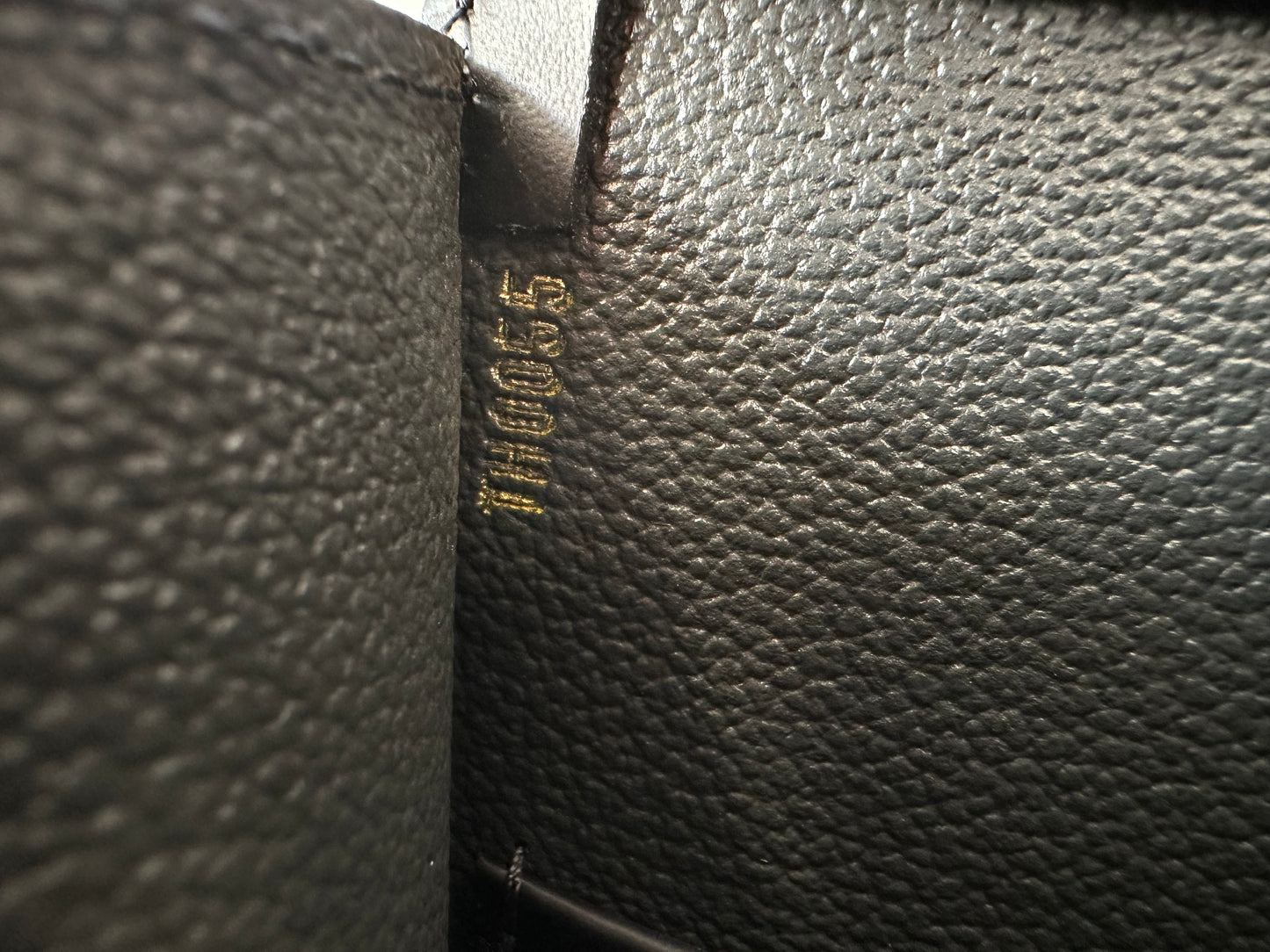 017808 - Louis Vuitton Black Epi Riviera