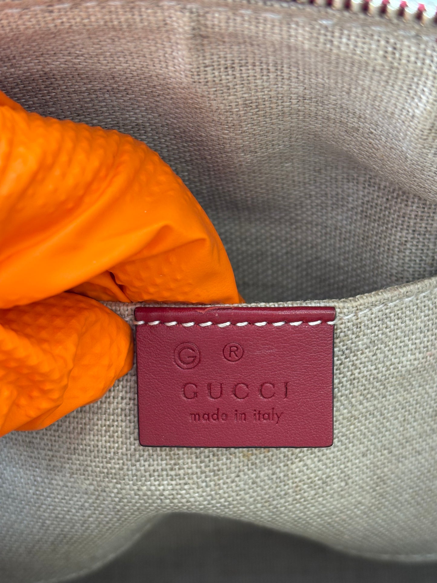 200875 - Gucci
