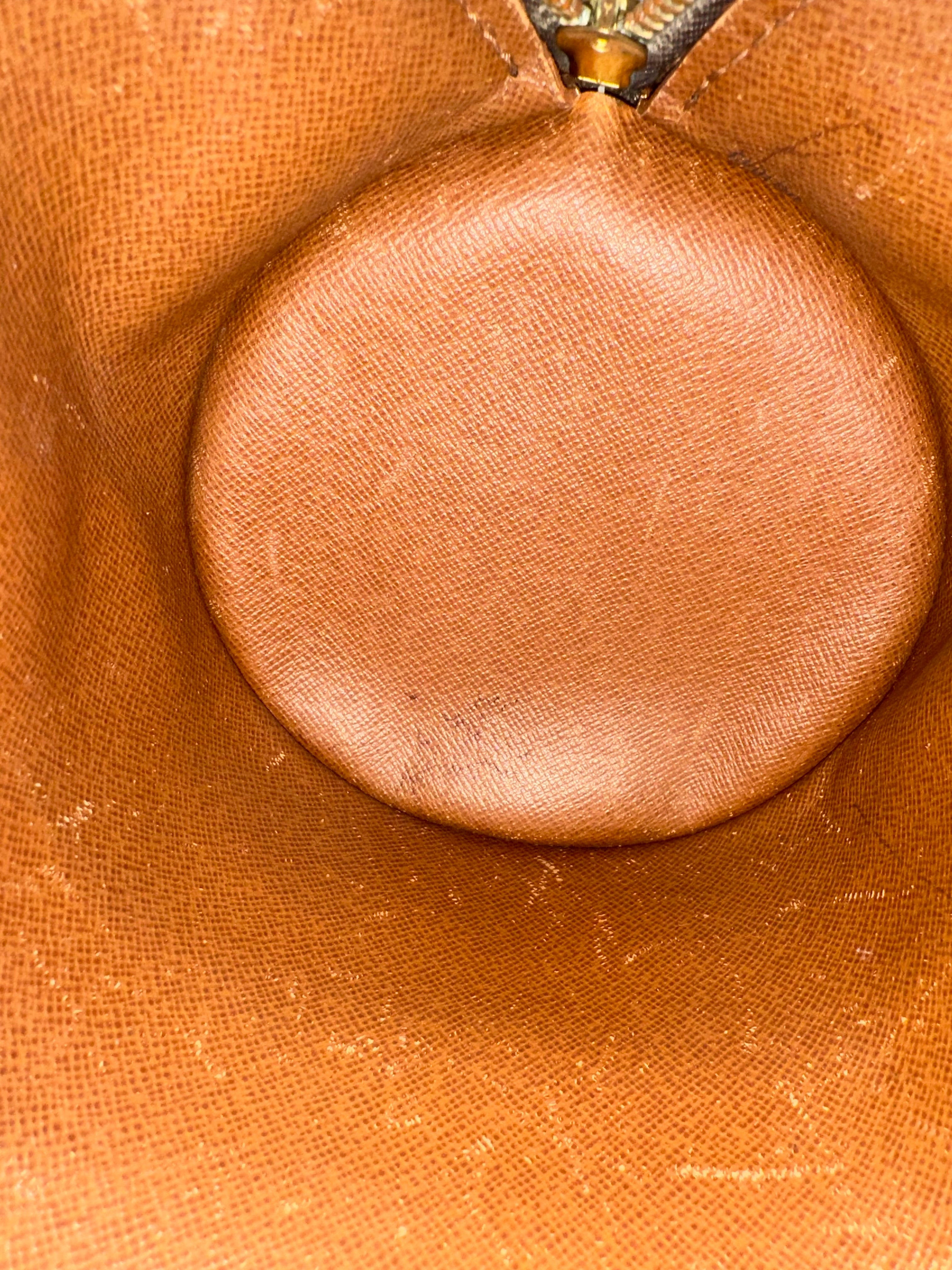 Louis Vuitton  Papillon 26