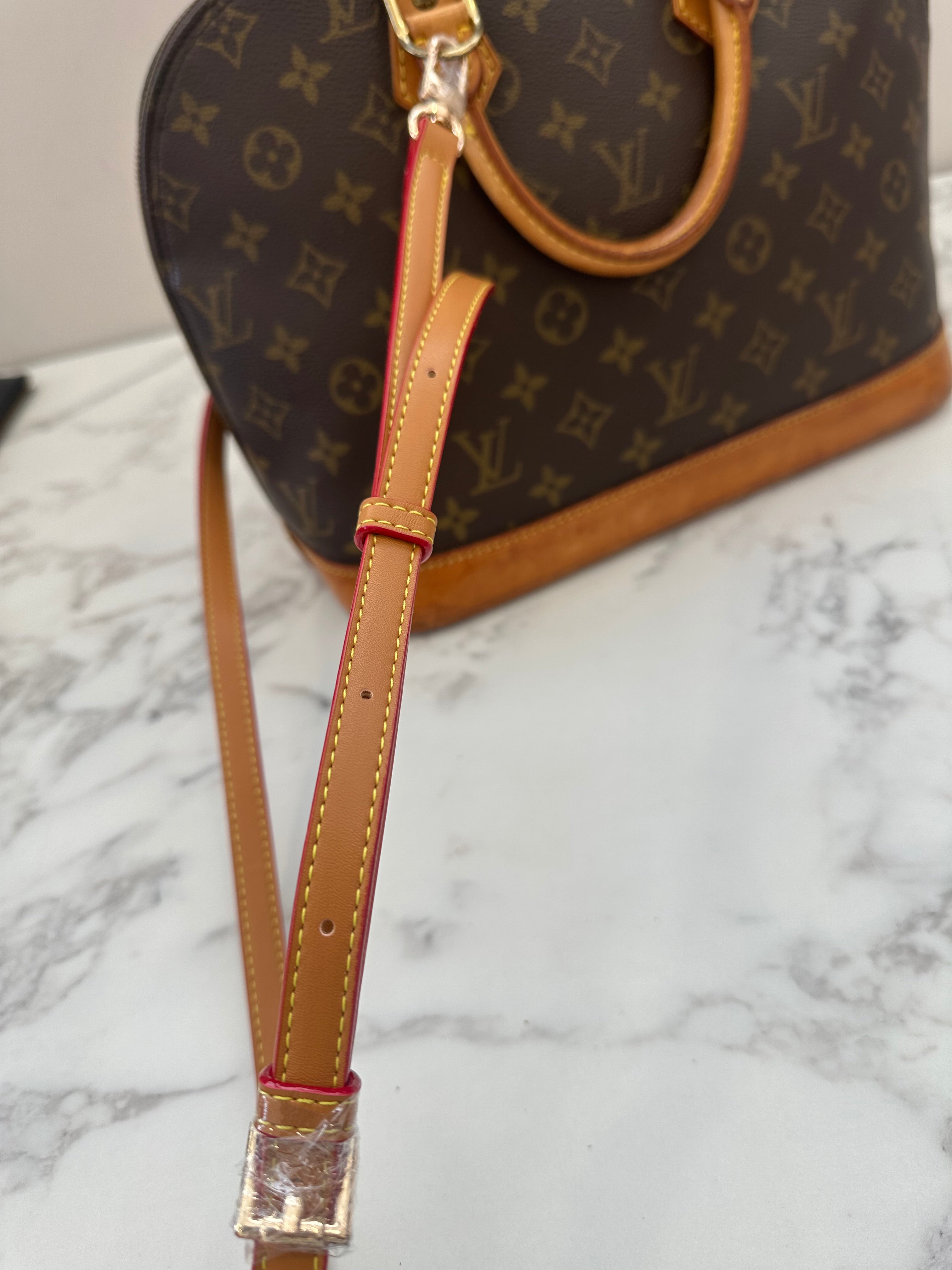 Louis Vuitton Alma