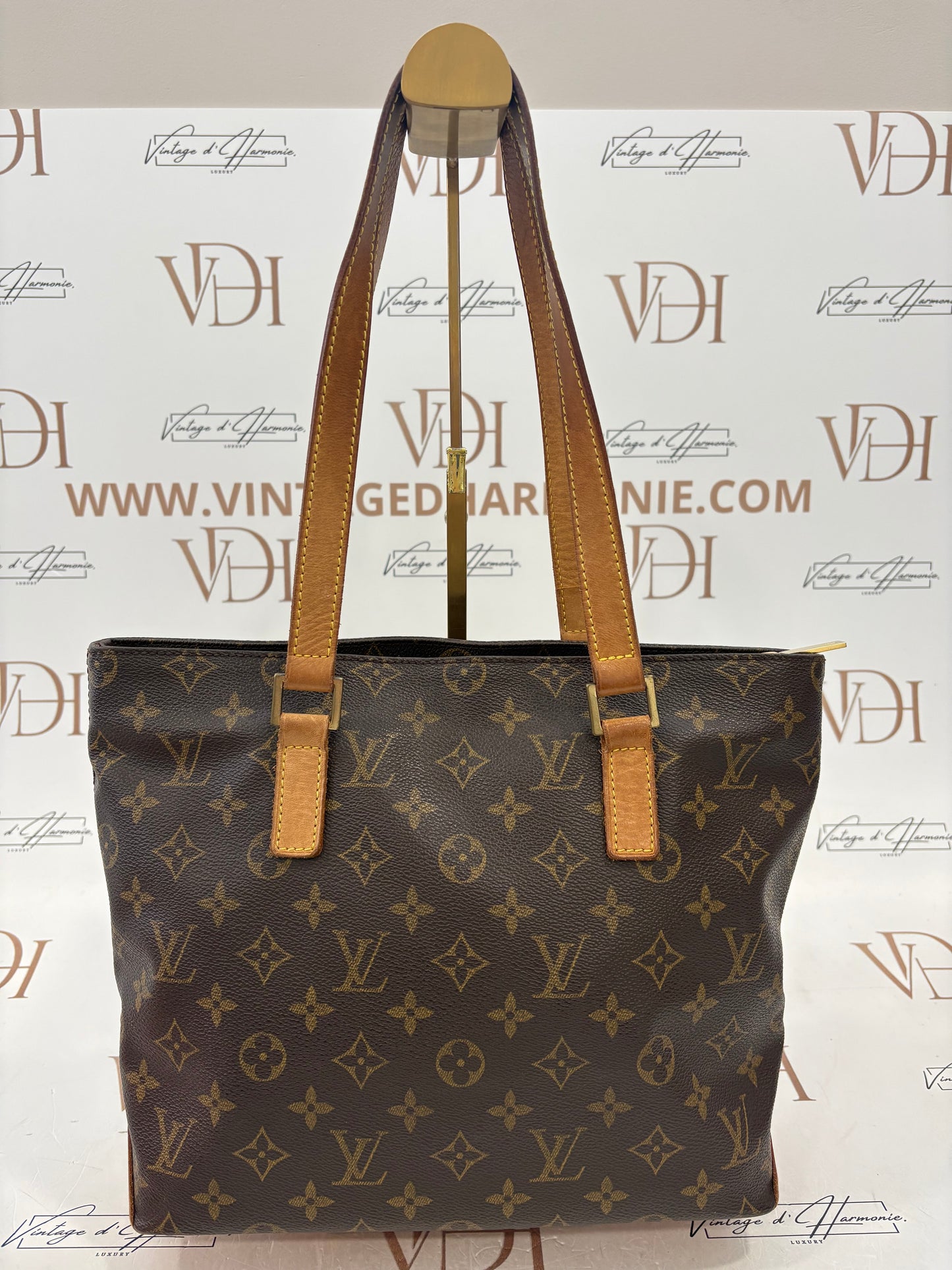 016908 - Louis Vuitton Cabas Piano