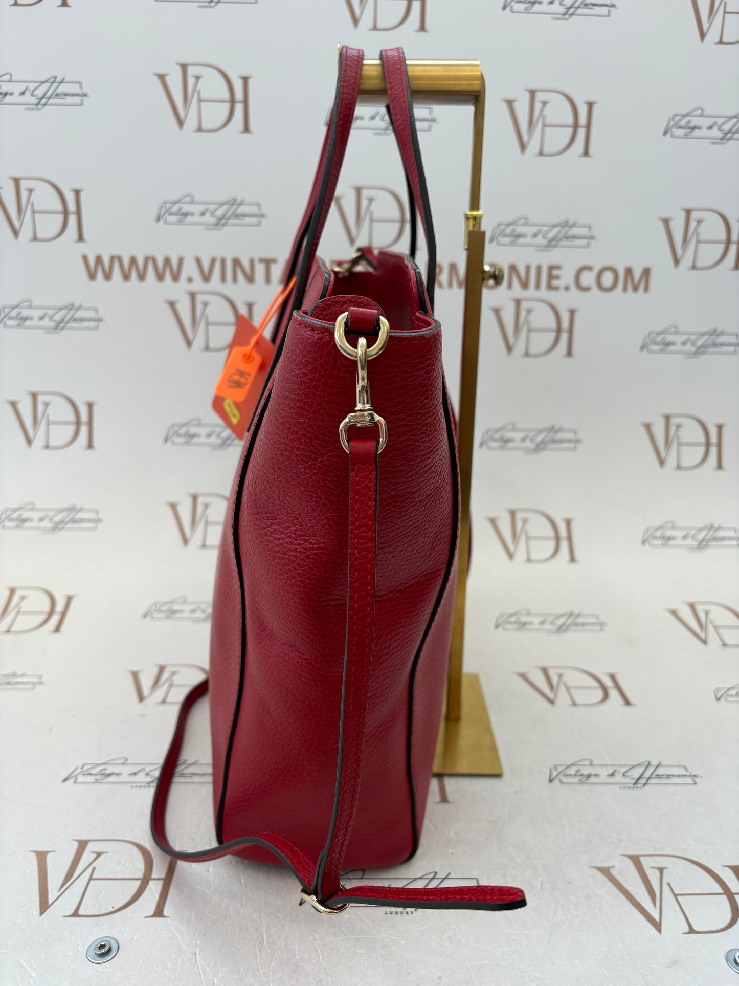 383438 - Gucci Swing