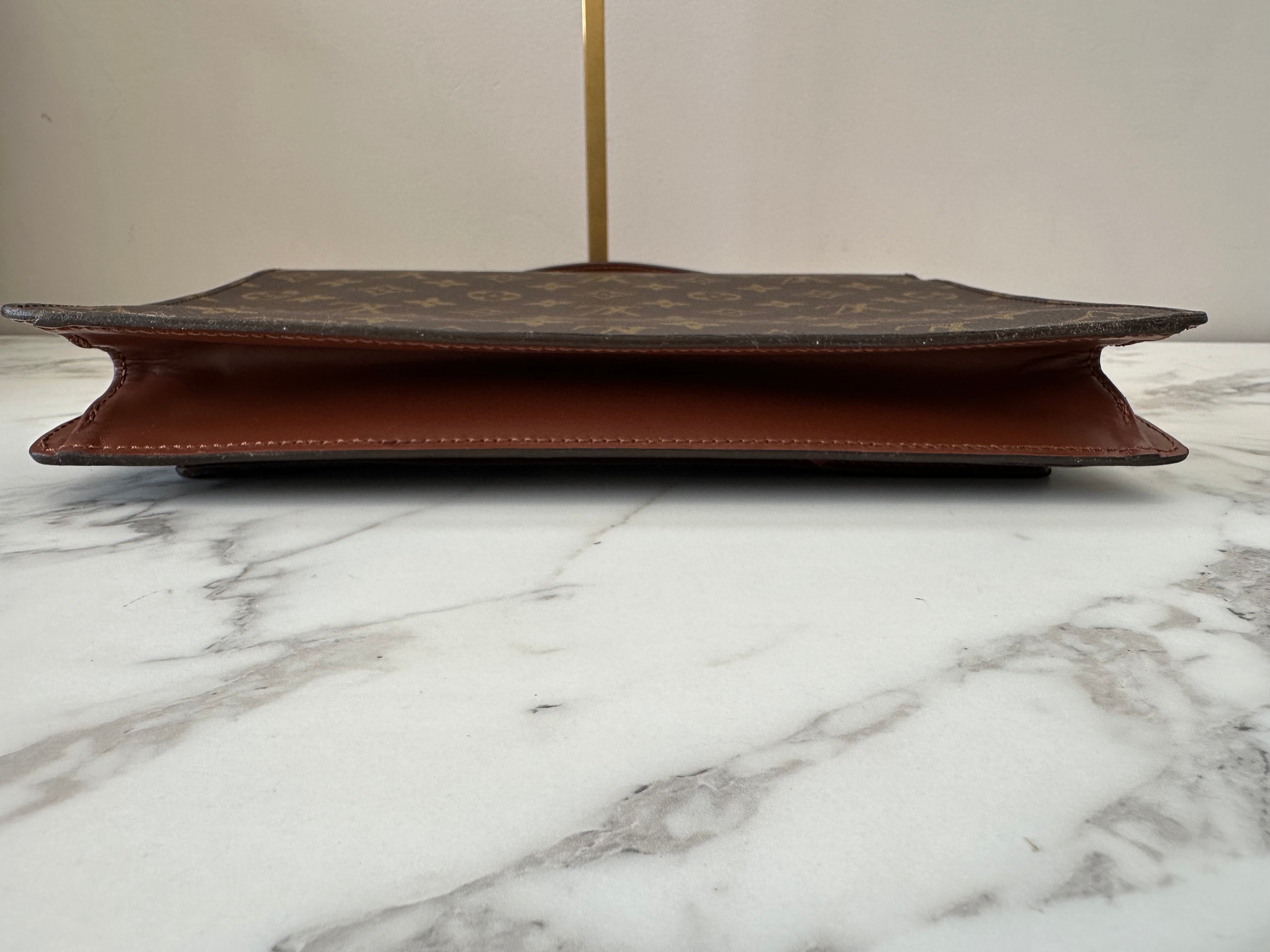 Louis Vuitton Monceau 28