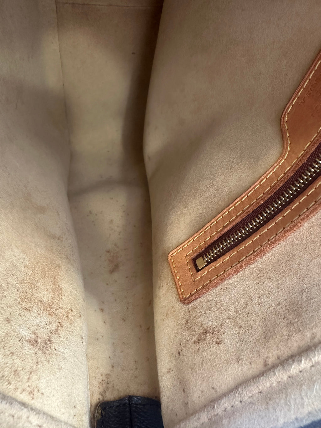 Louis Vuitton Looping GM