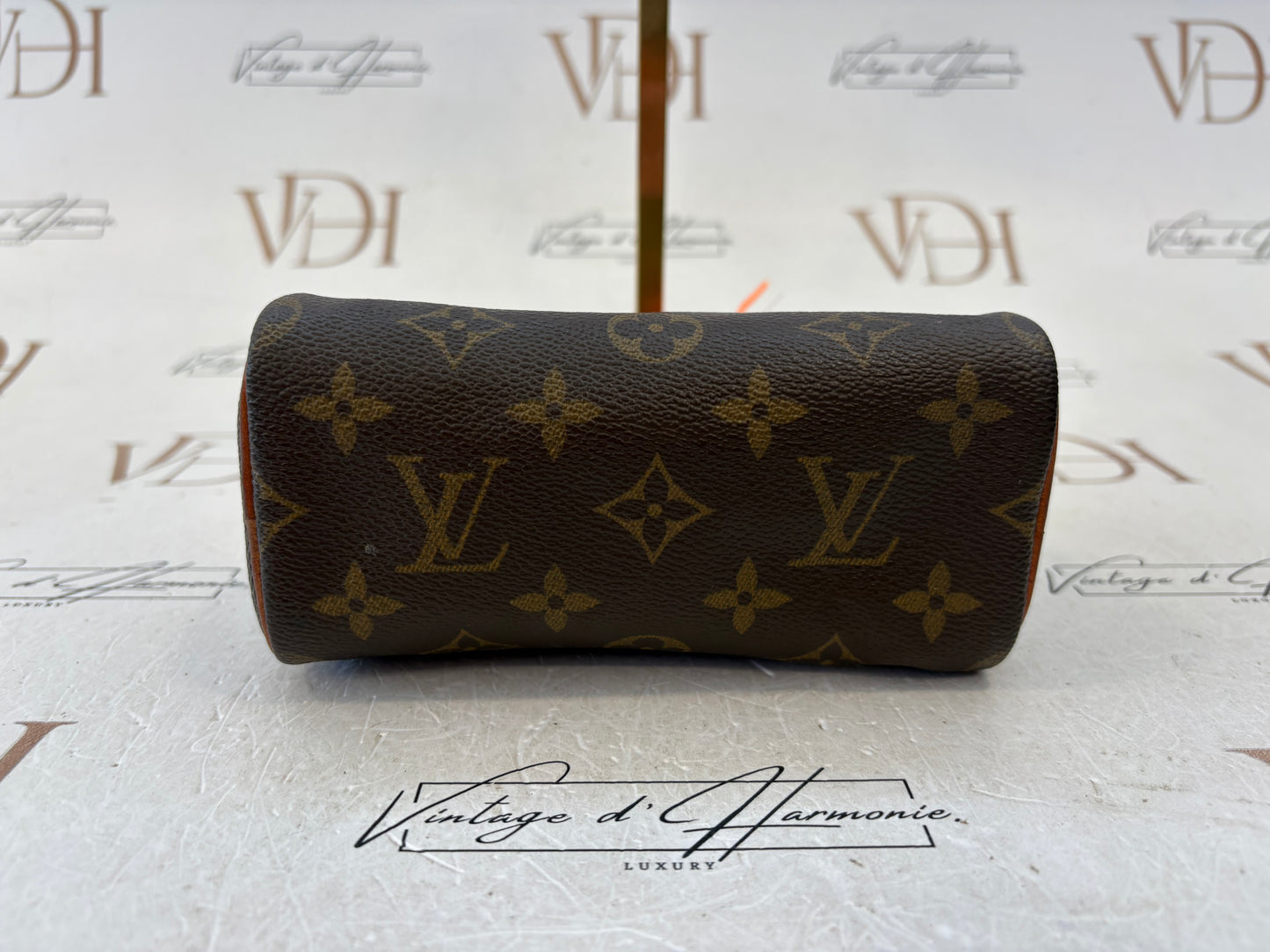 018358 - Louis Vuitton Speedy Nano