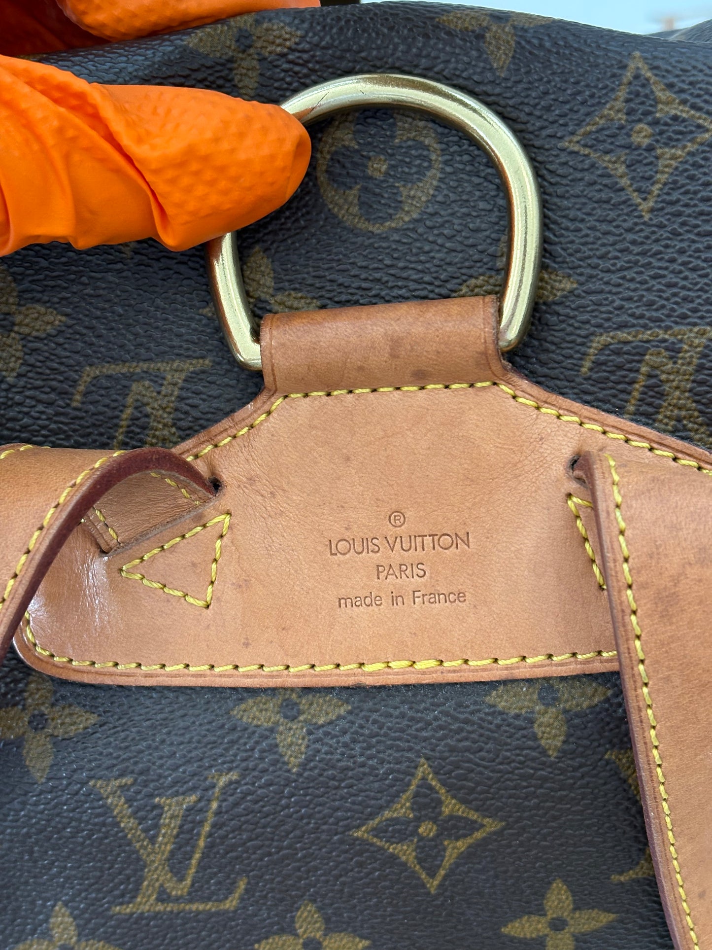 018236 - Louis Vuitton Montsouris