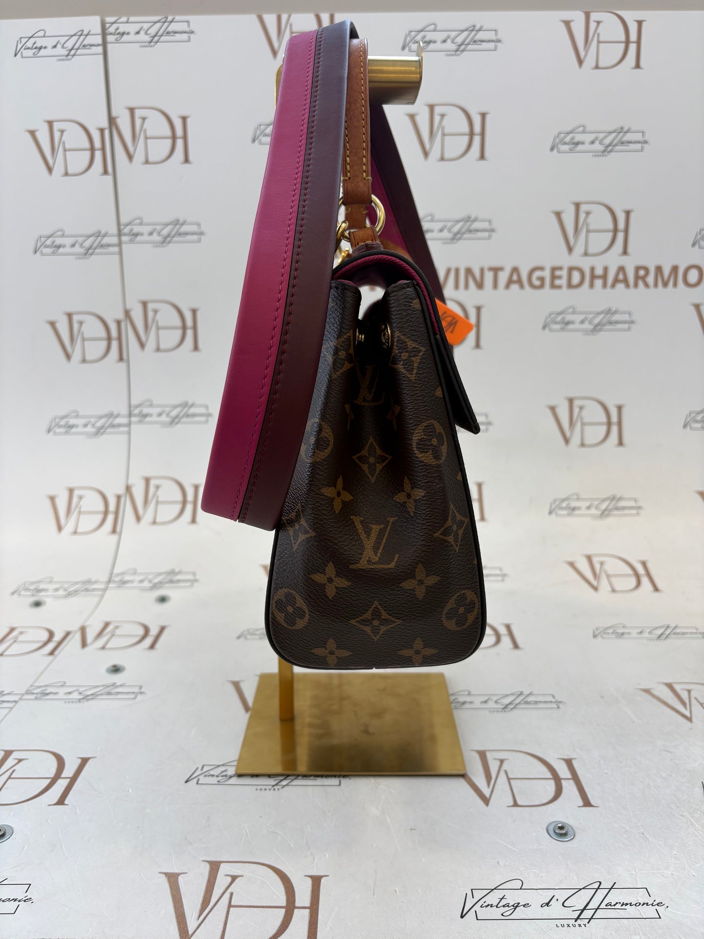 384167 - LV Cluny