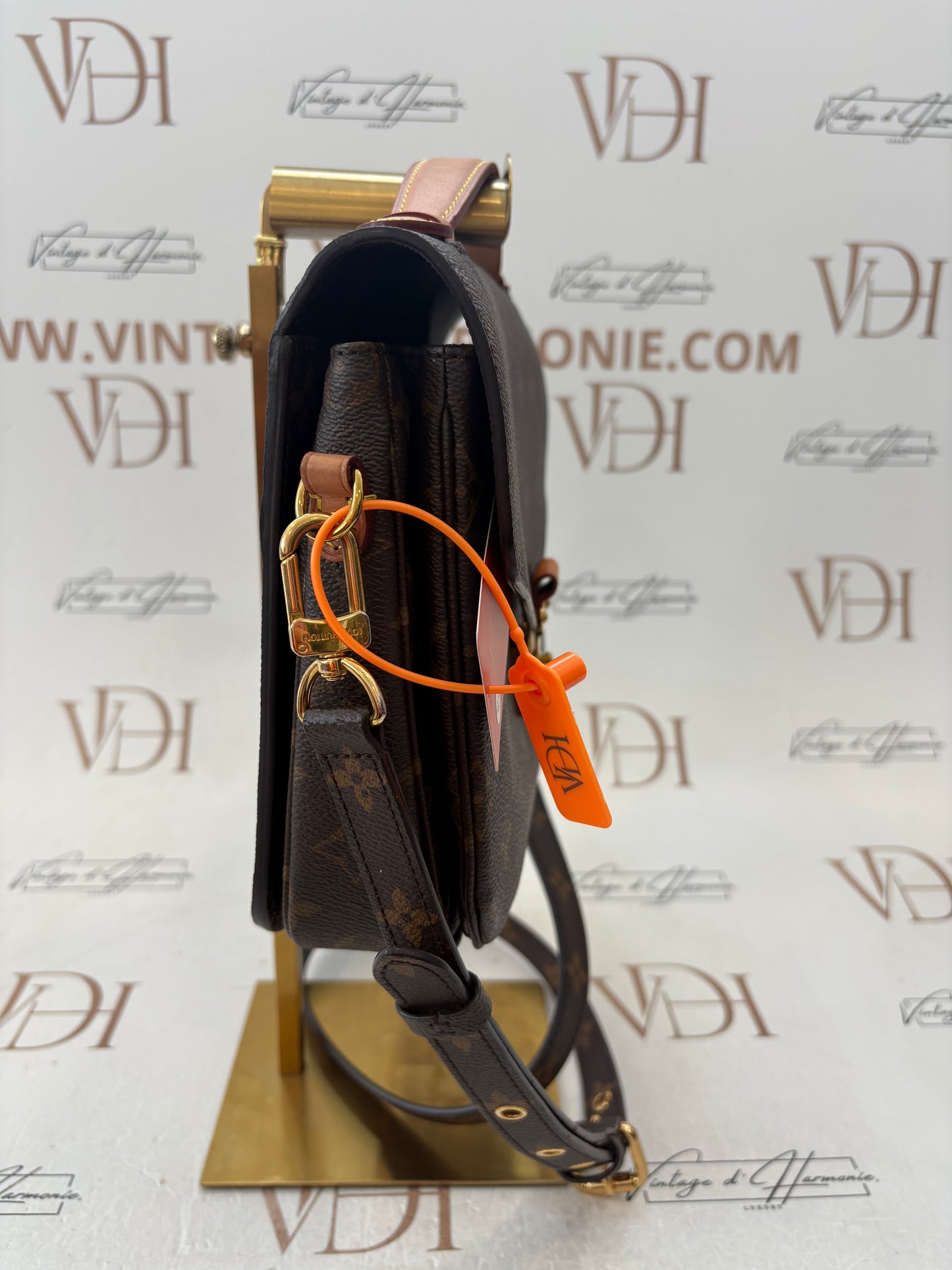 384105 - Louis Vuitton Metis