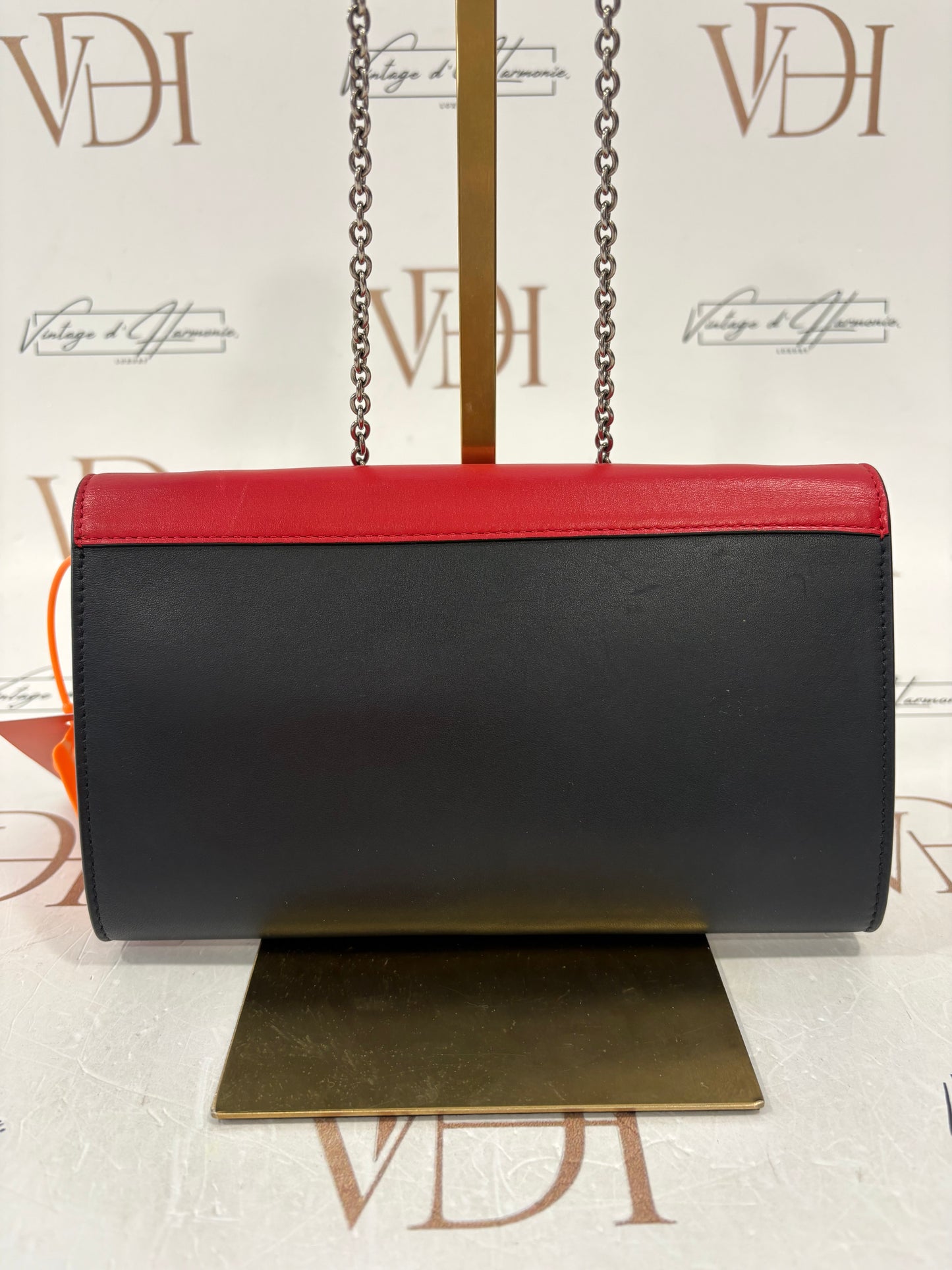 382915 - Céline Pochette