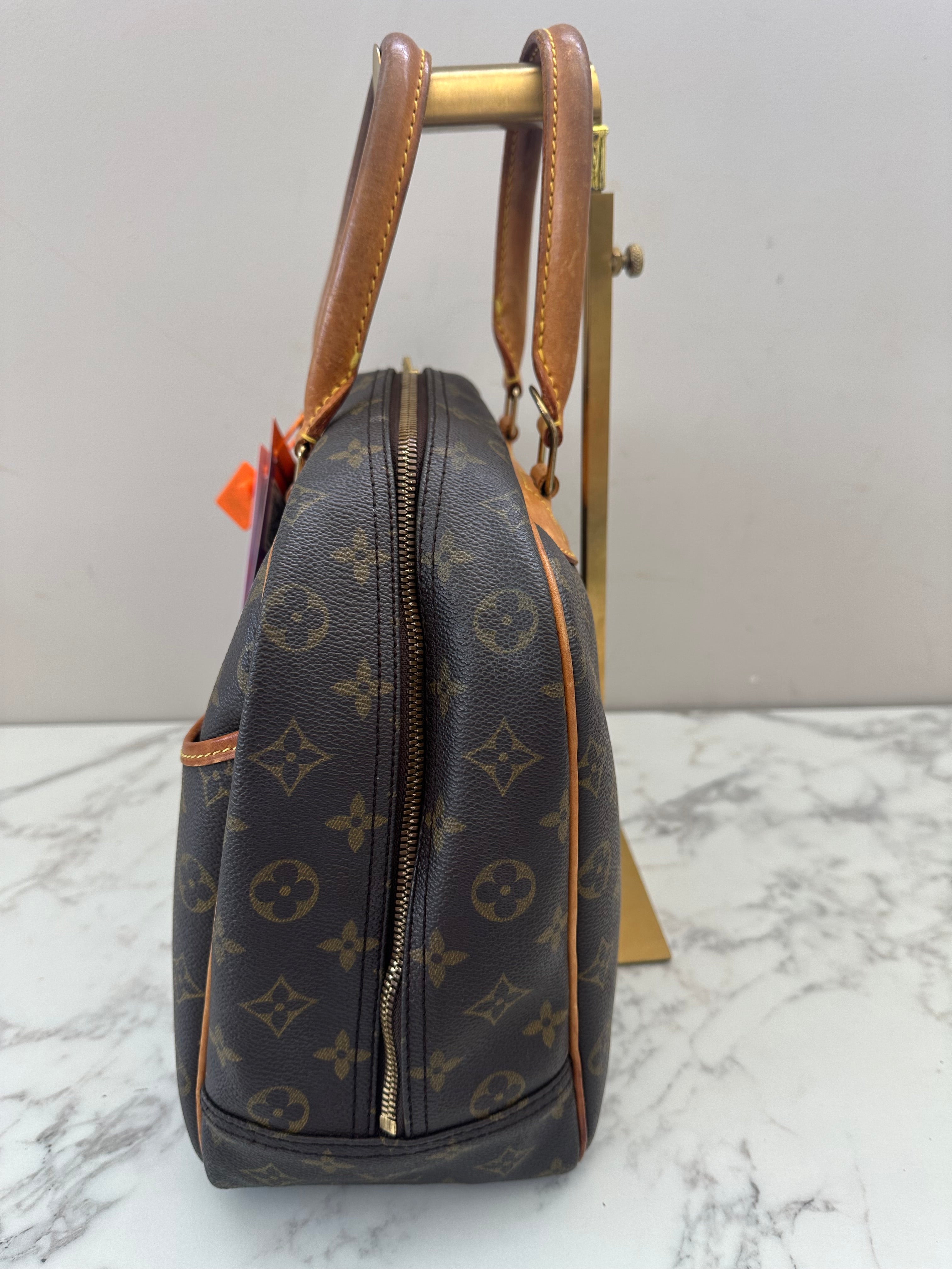 Louis Vuitton Deauville