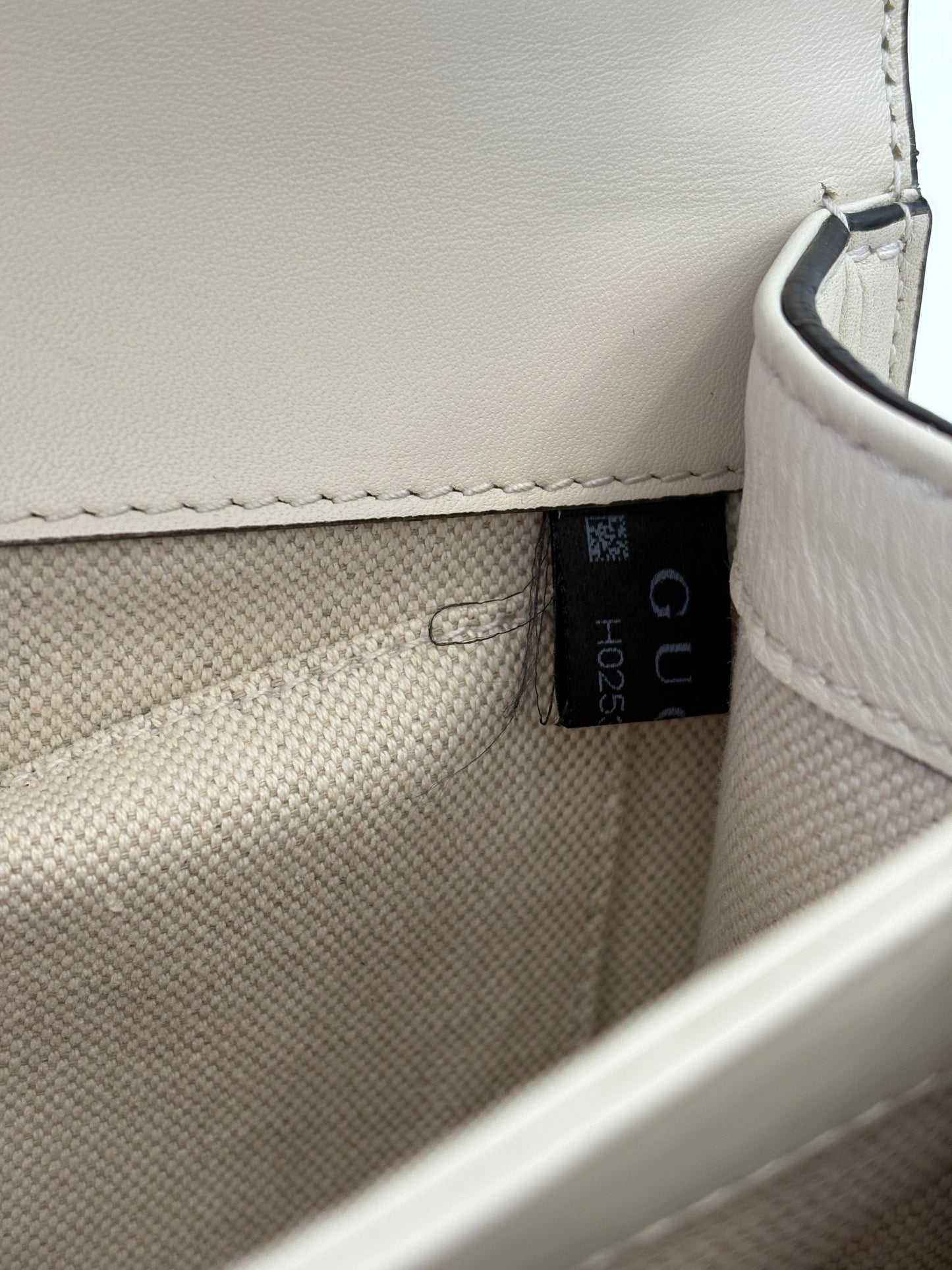383471 - Gucci Dionysus