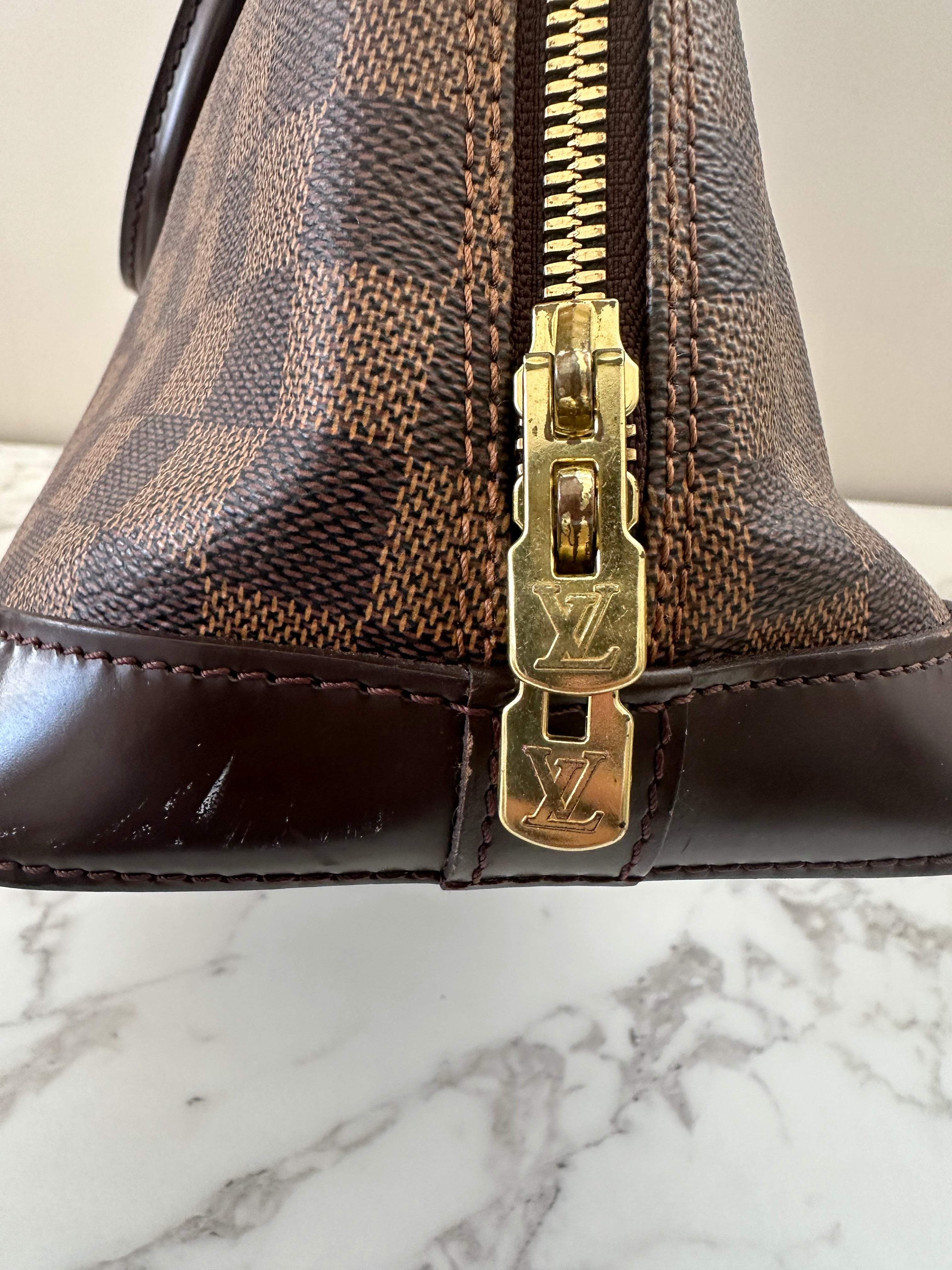 Louis Vuitton Alma Damier