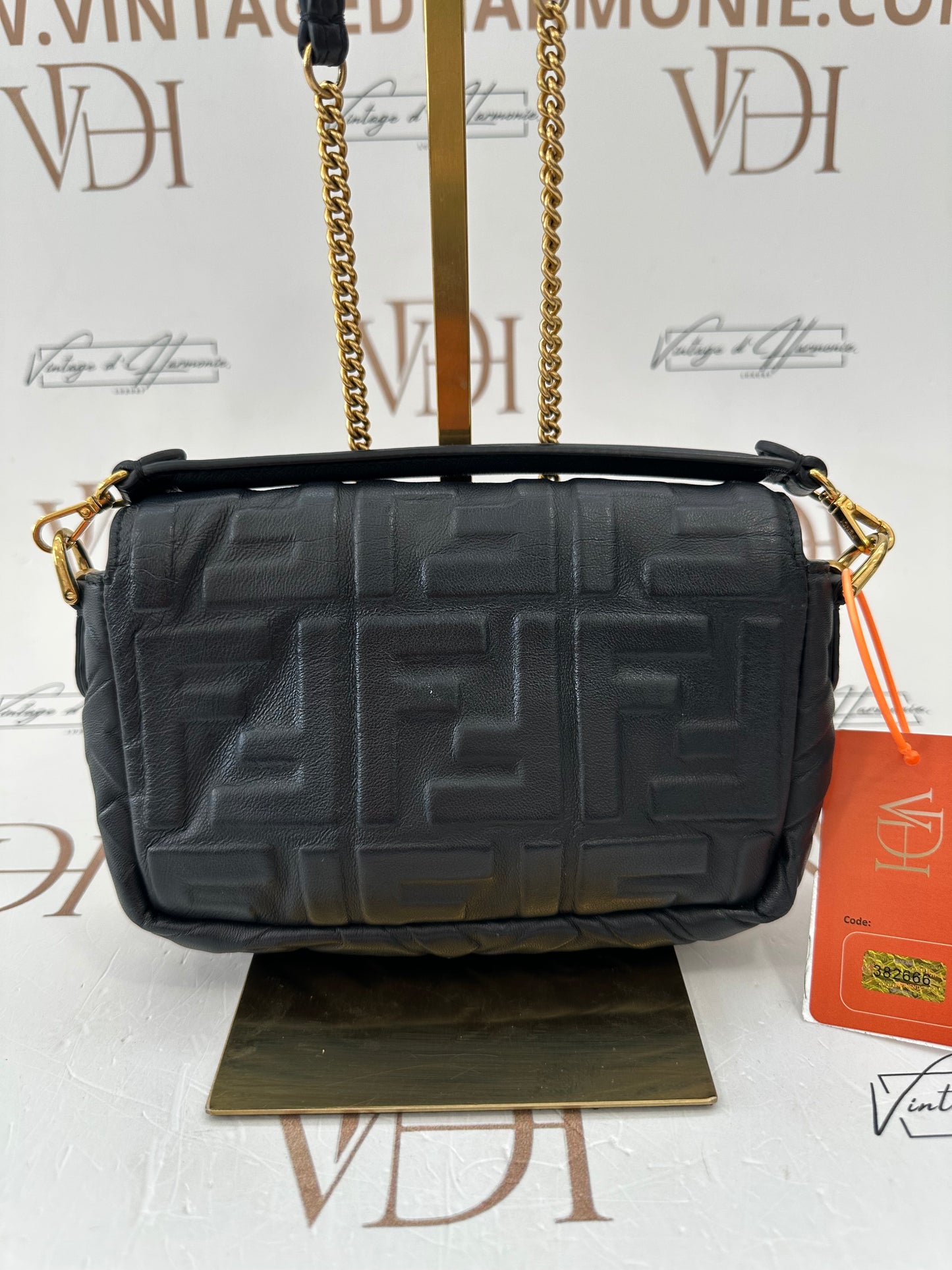 382666 - Fendi Baguette